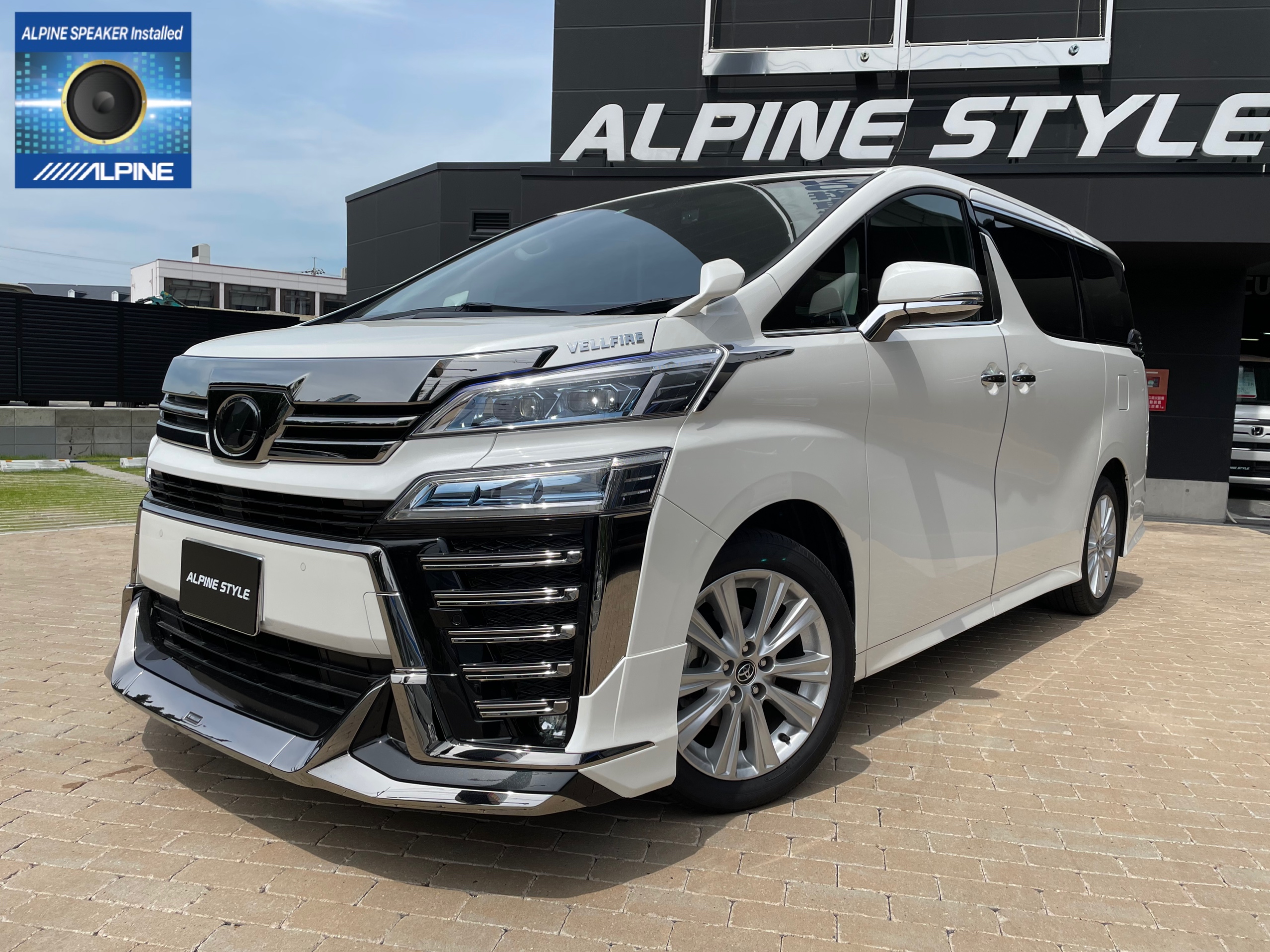 TOYOTA VELLFIRE