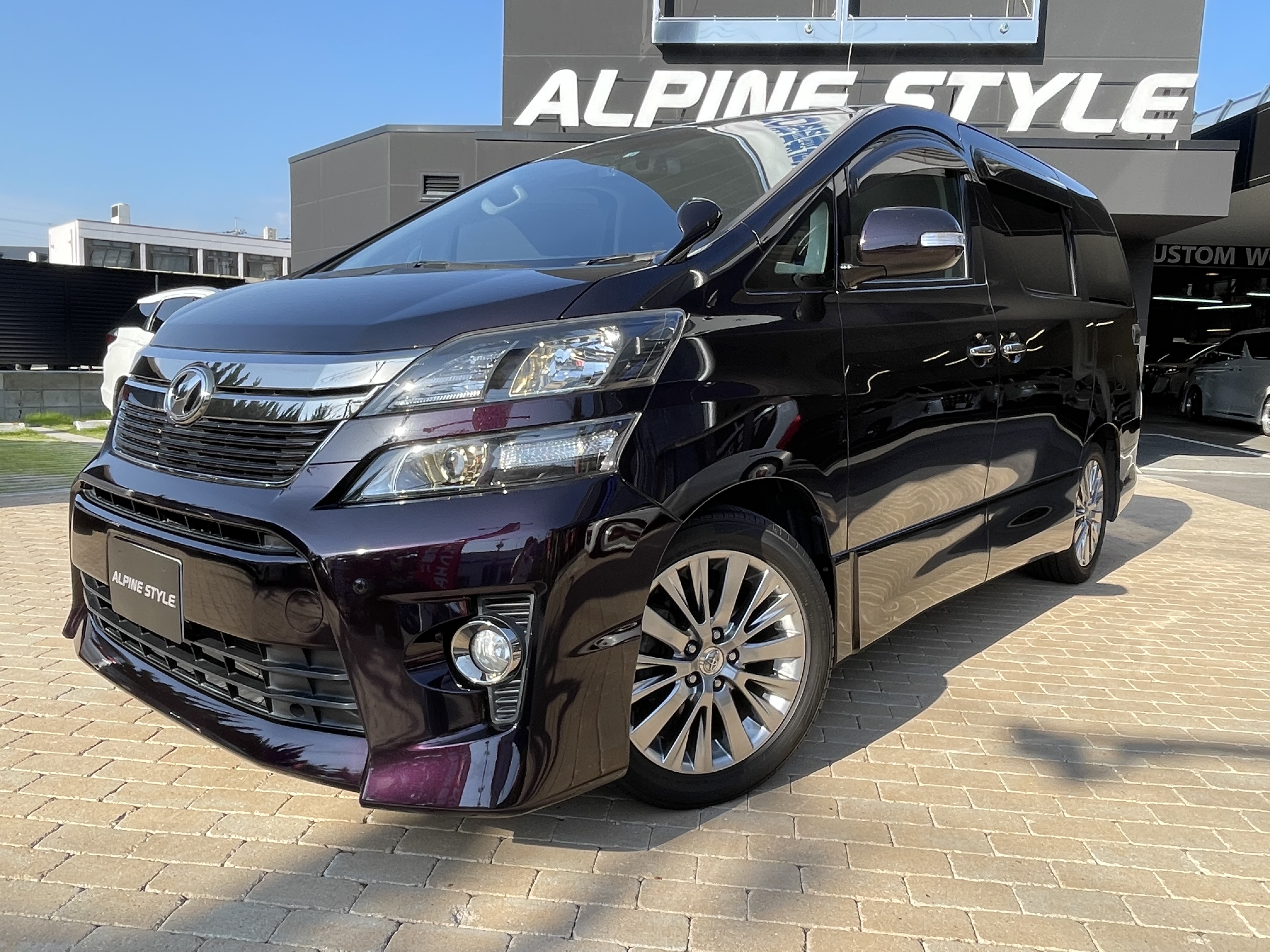 TOYOTA VELLFIRE