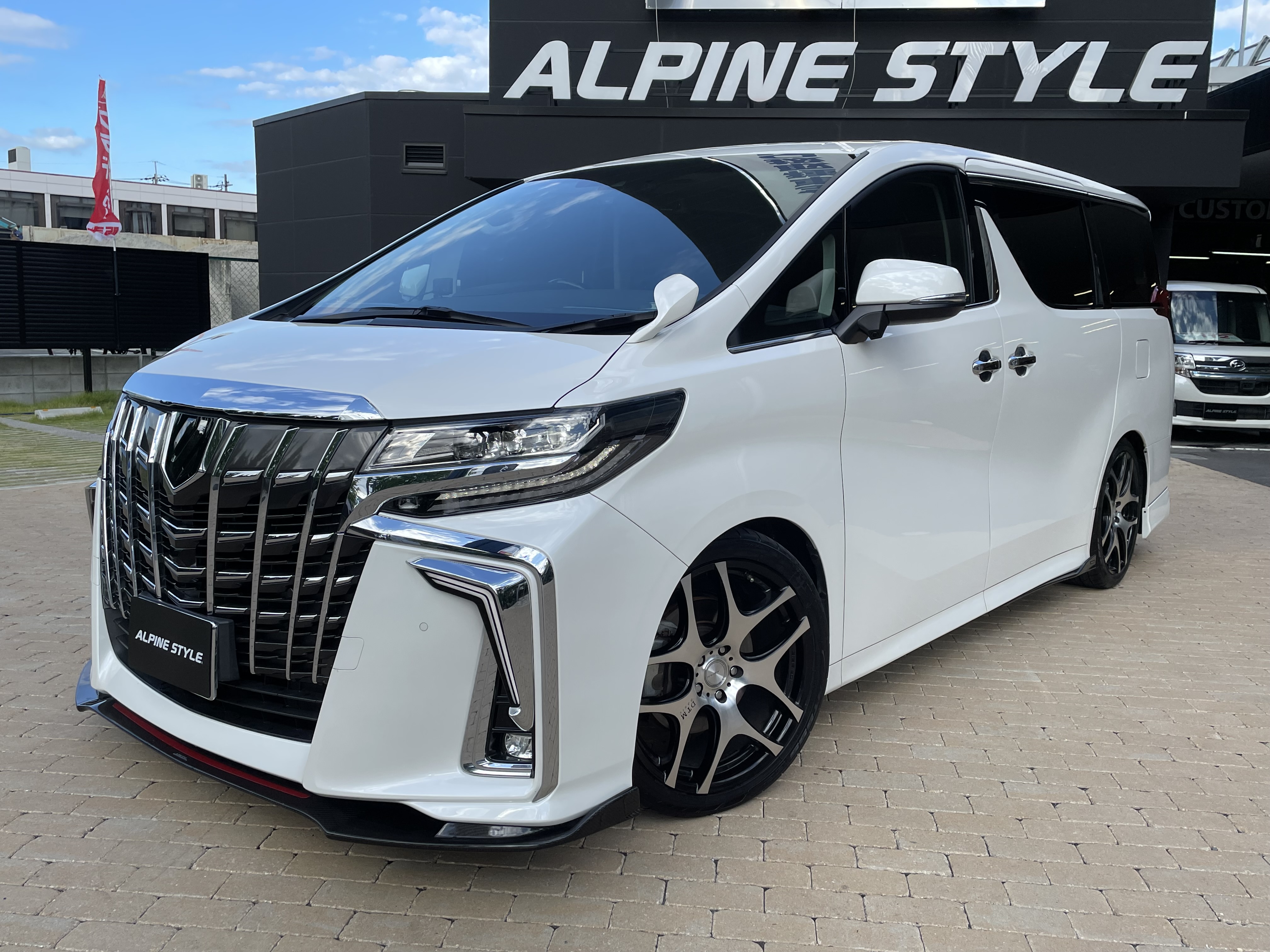 TOYOTA ALPHARD