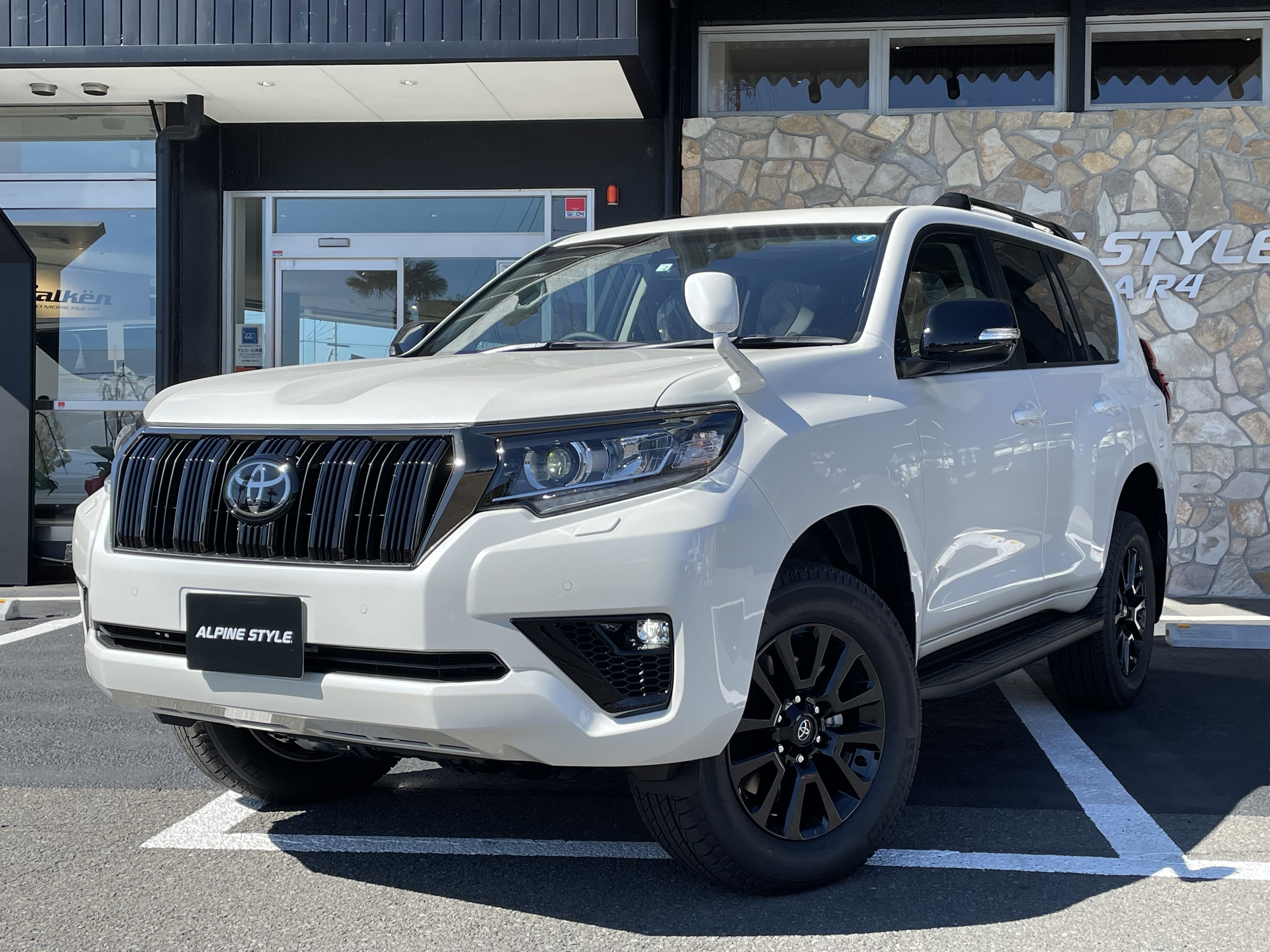 ランドクルーザープラド LANDCRUISER PRADO 70thANNIVERSARY LIMITED