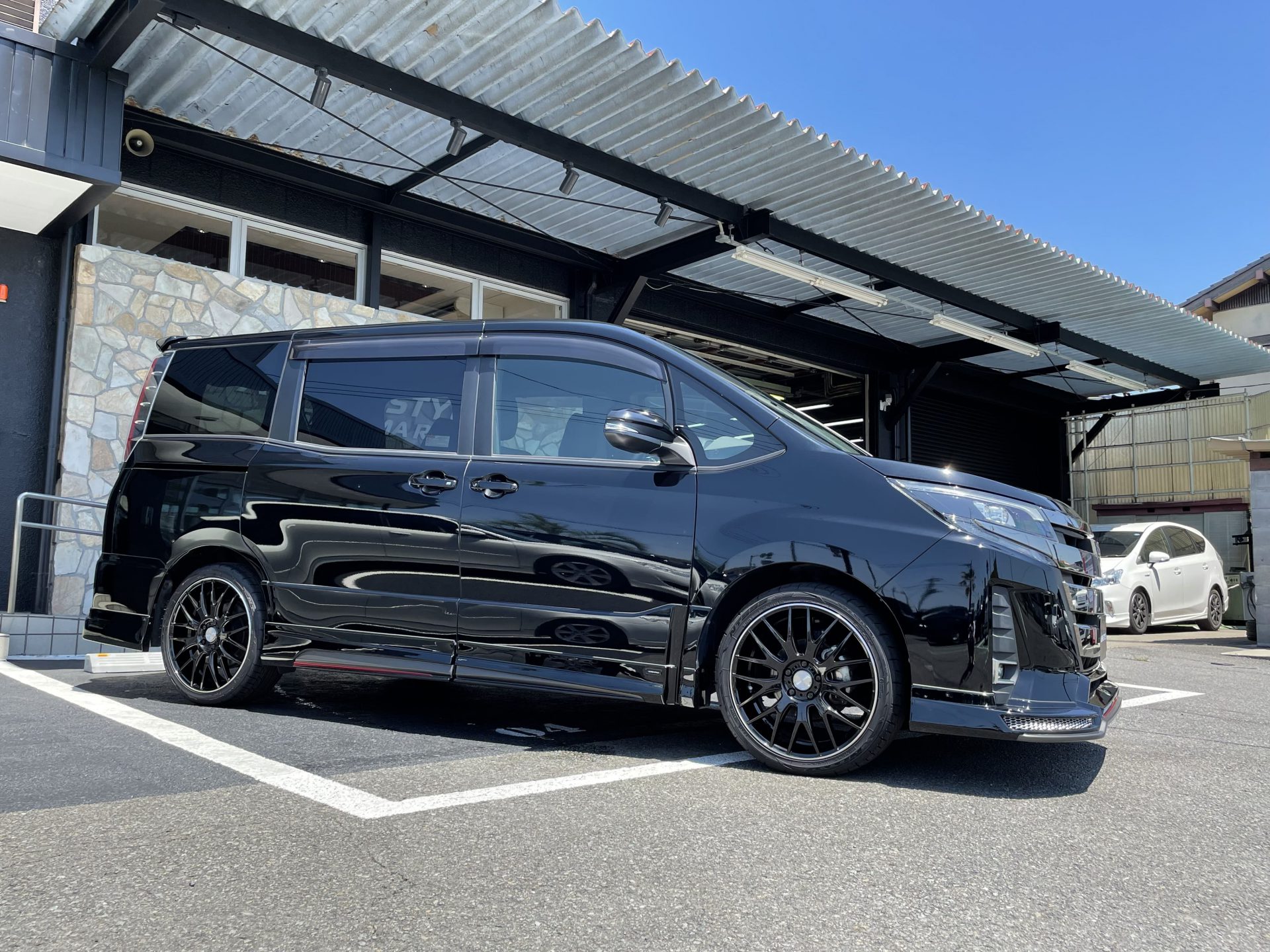 TOYOTA NOAH Si