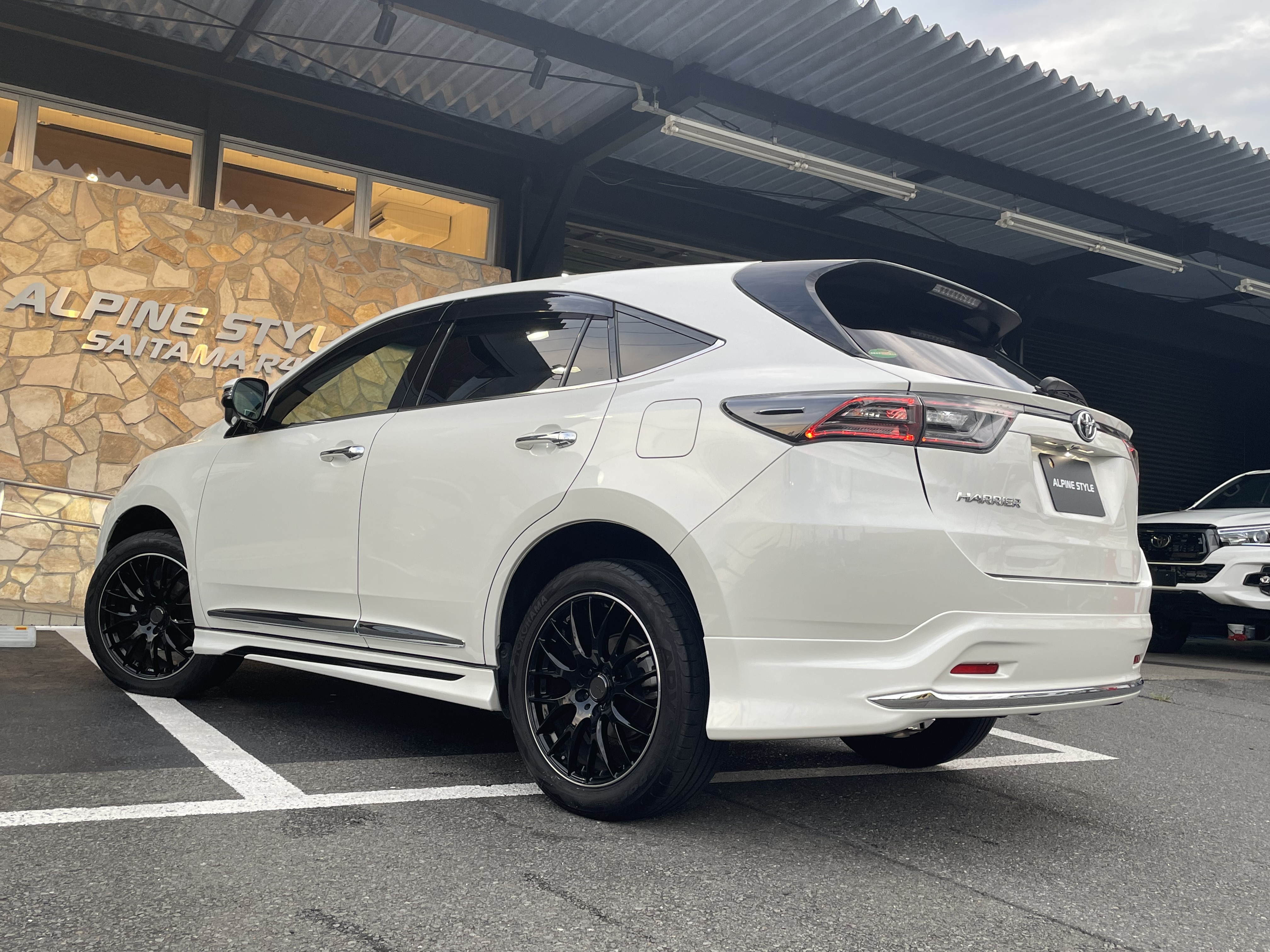 トヨタ ハリアー - アルパインスタイル ALPINESTYLE