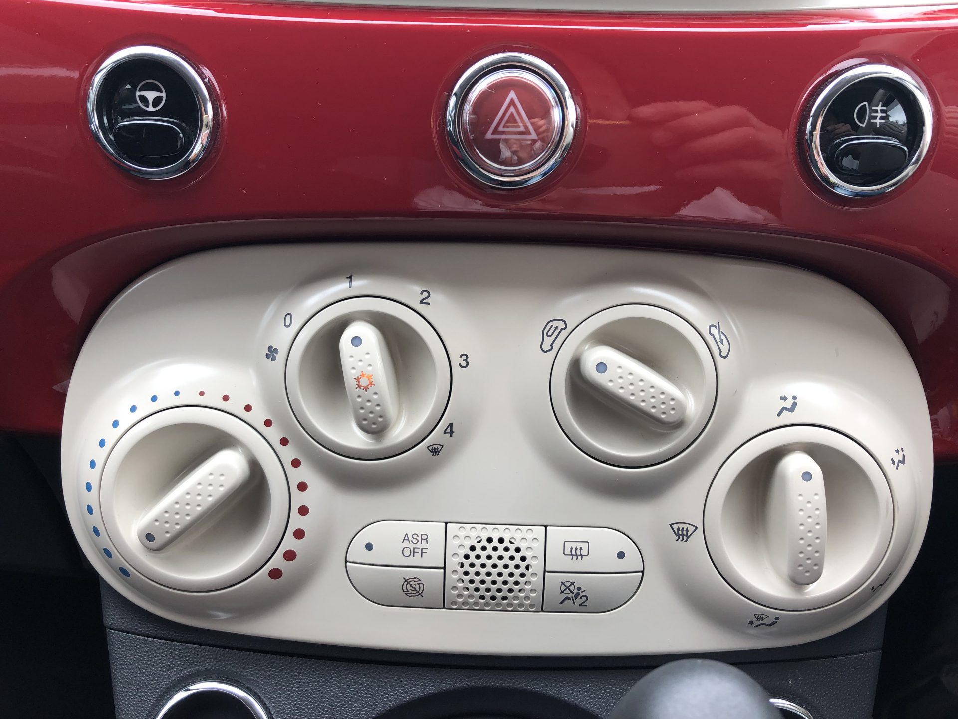 フィアット 500 チンクエチェント  2.0Lポップ