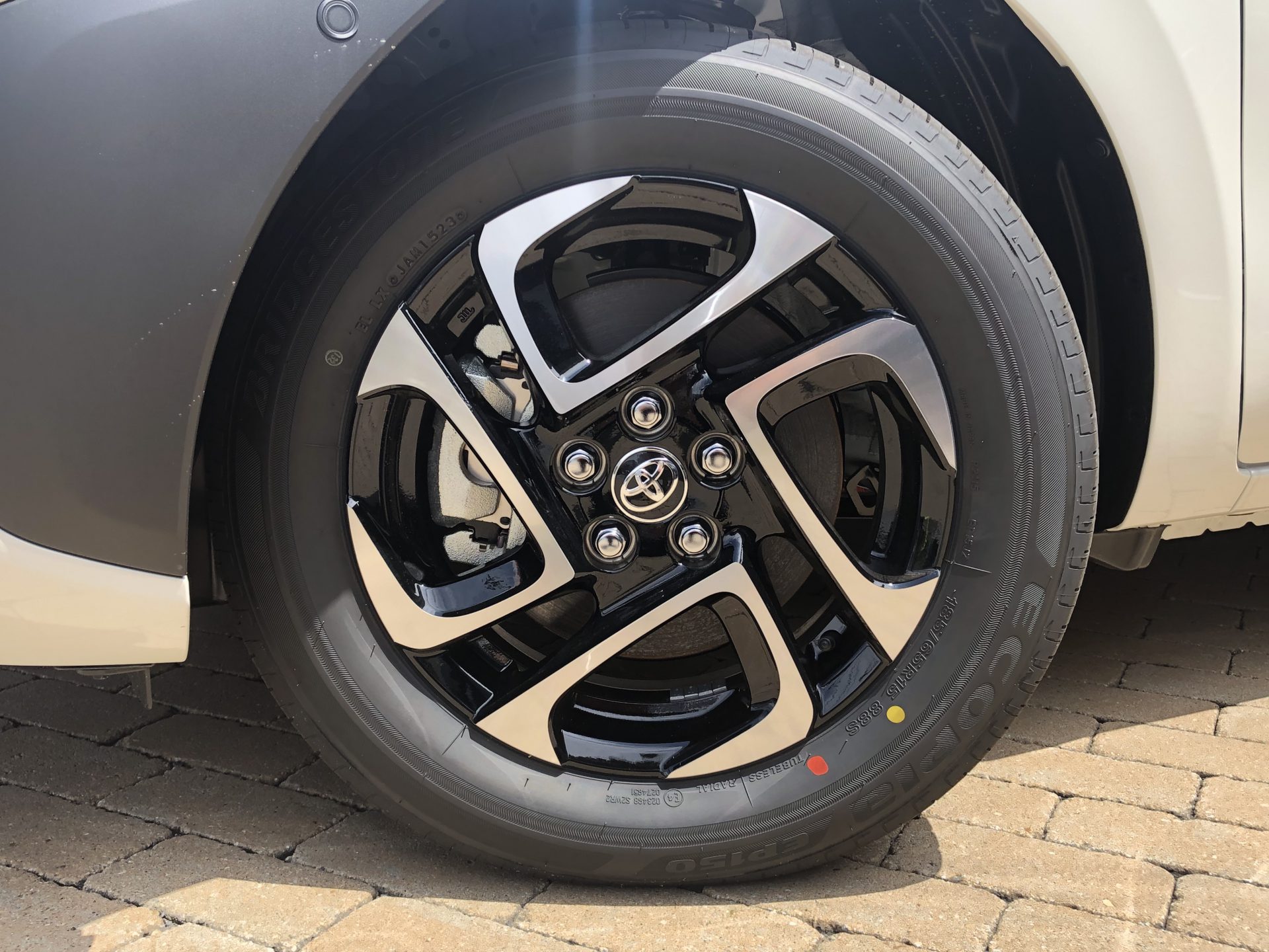 トヨタ シエンタ HYBRID Z 7人乗り