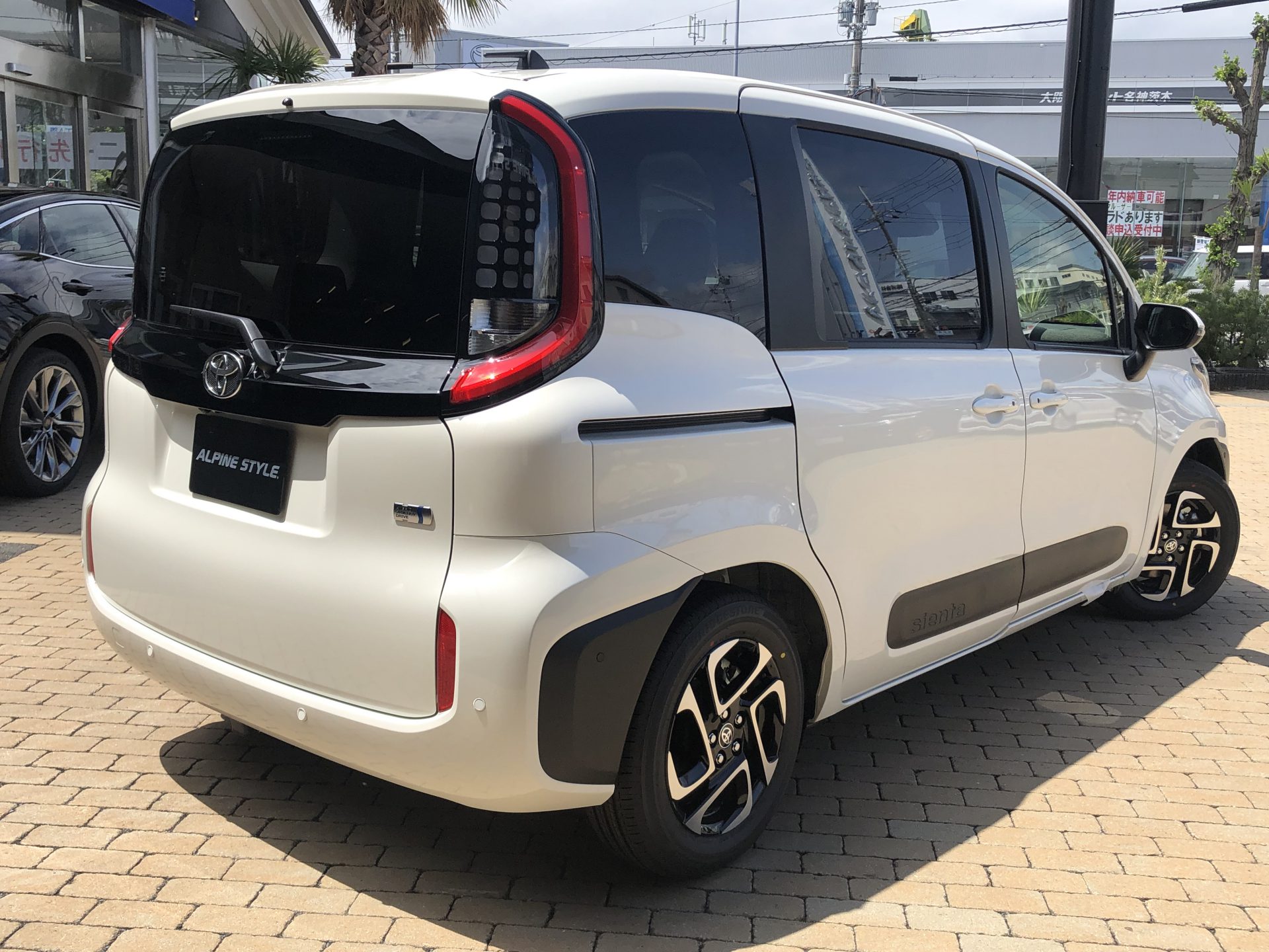 トヨタ シエンタ HYBRID Z 7人乗り
