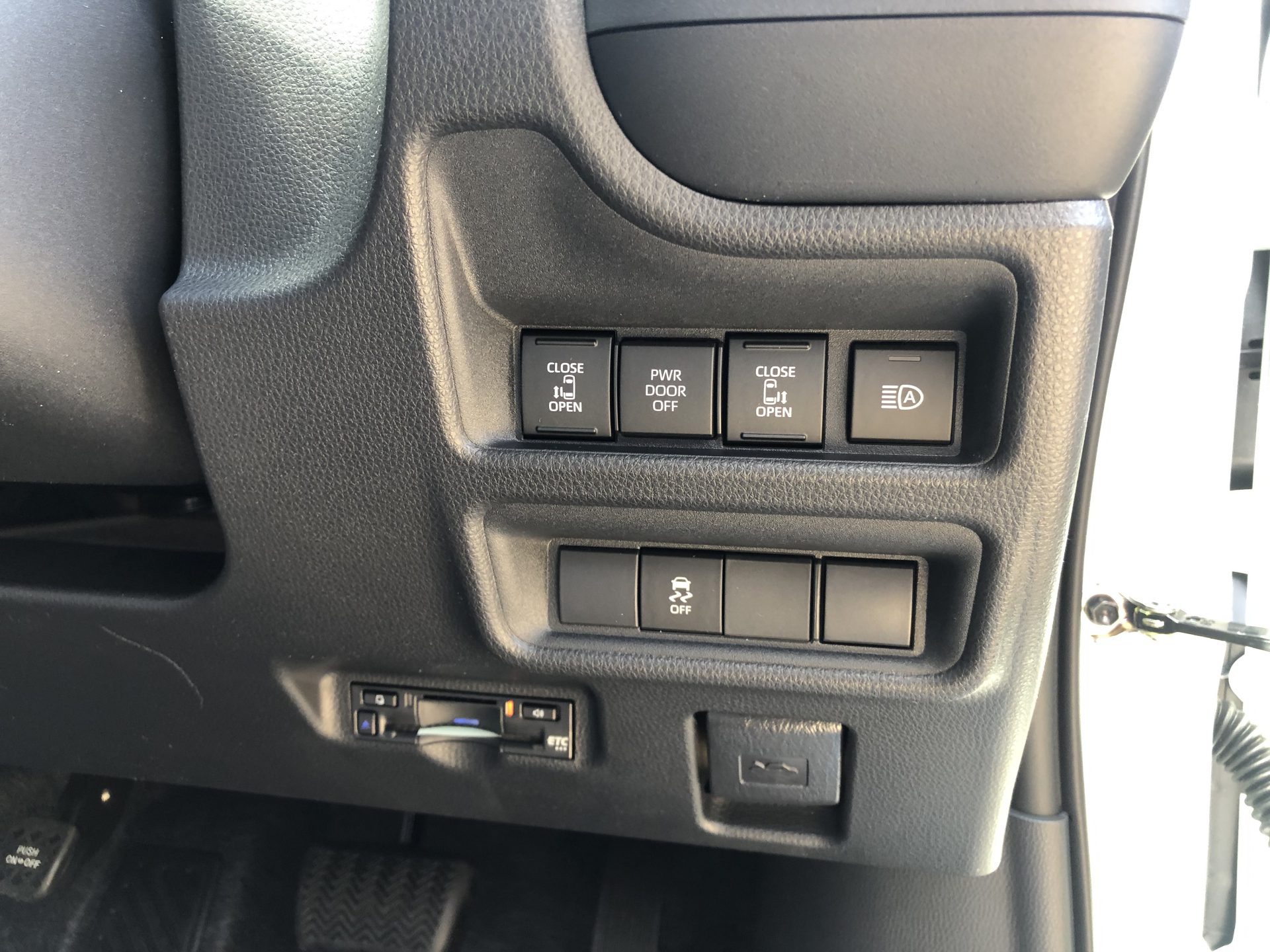 トヨタ シエンタ HYBRID Z 7人乗り