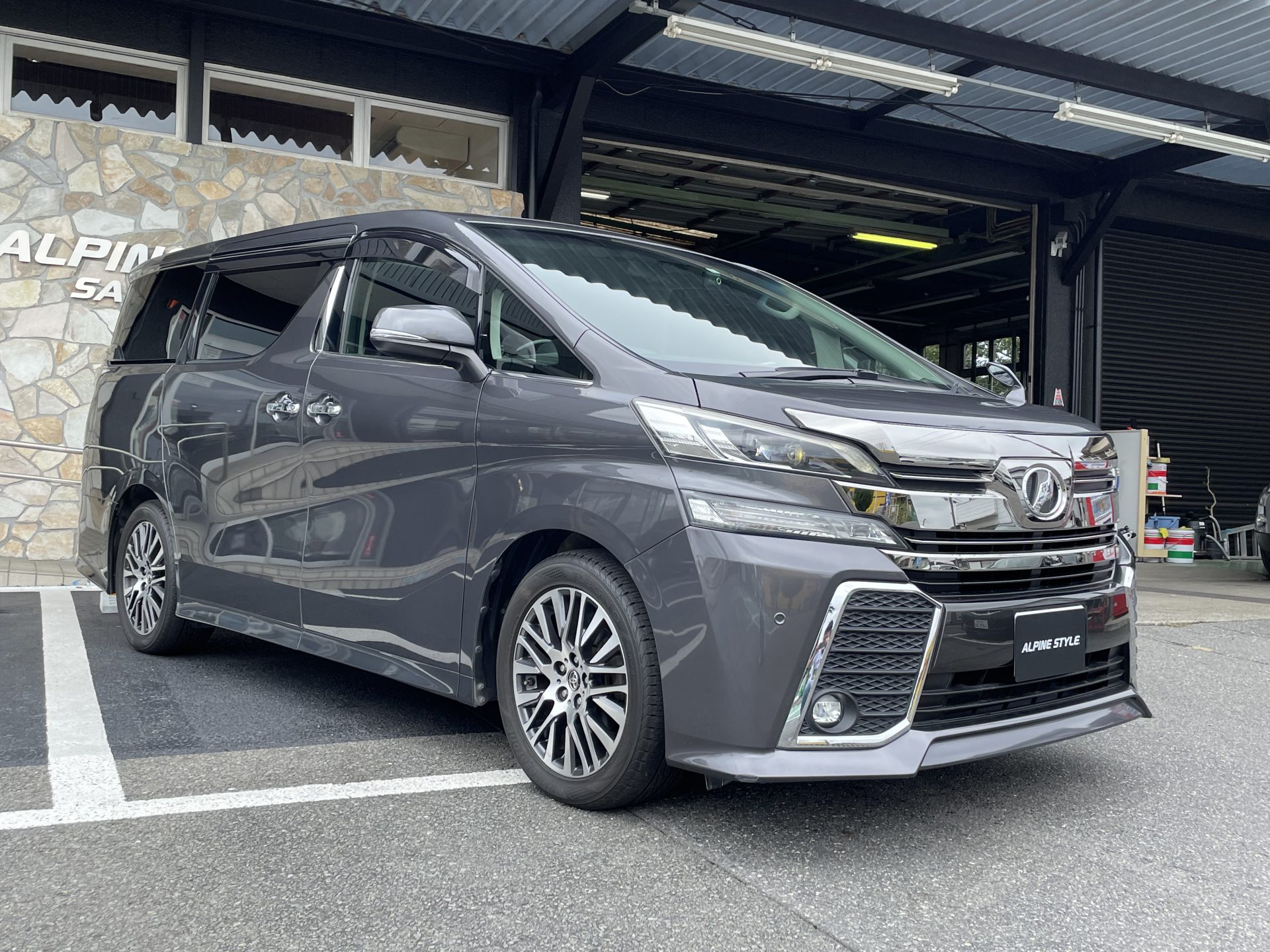 TOYOTA VELLFIRE 2.5Z Gedition