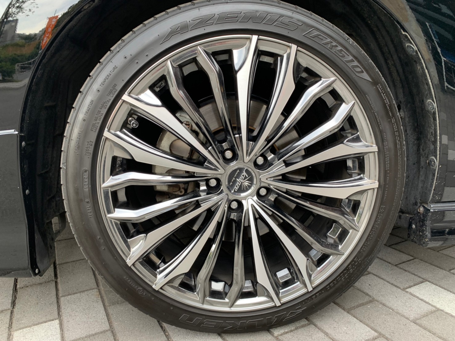 TOYOTA ハリアー2.0プレミアム