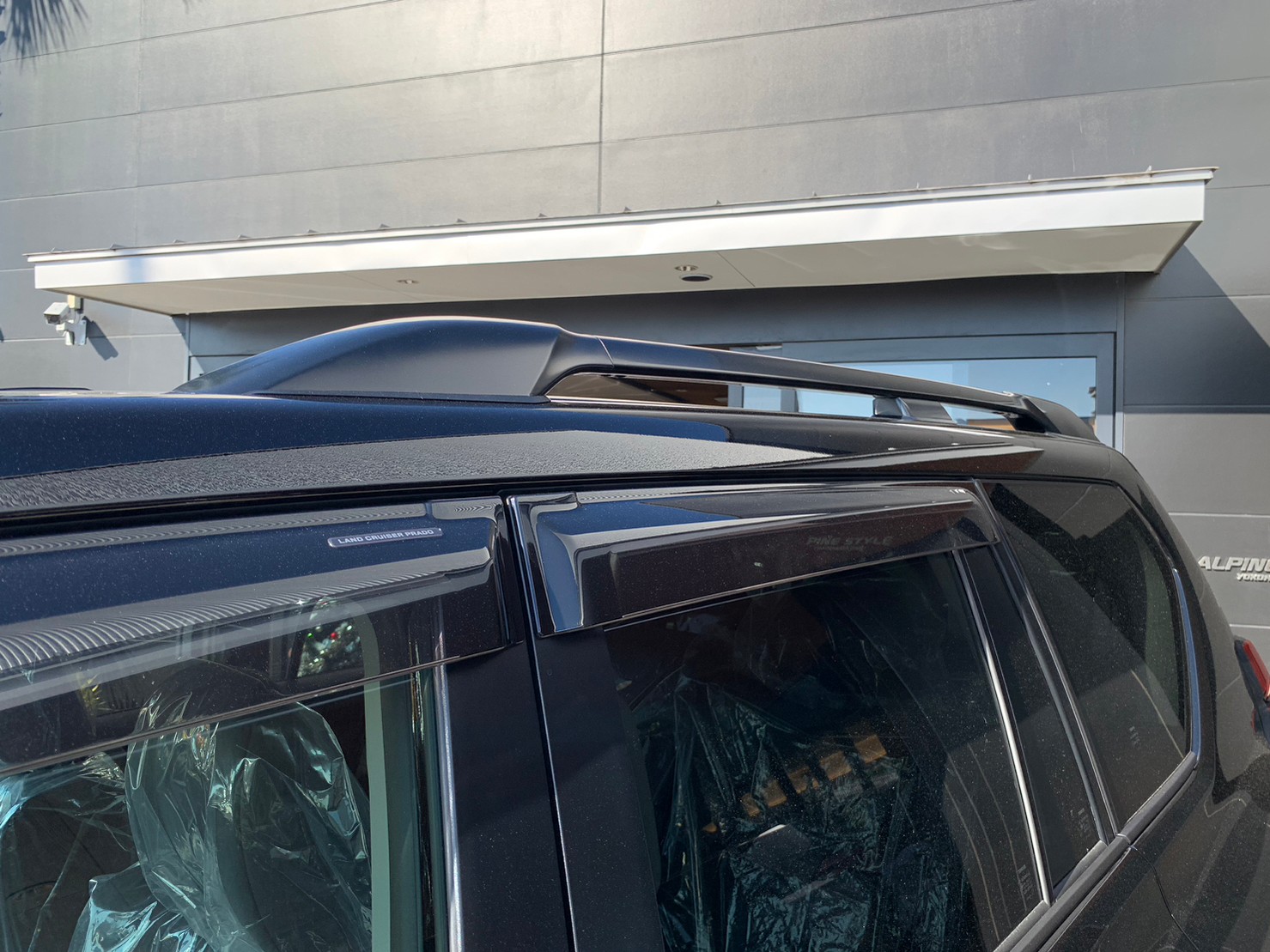 <strong>LANDCRUISER PRADO TX-L MattBlackEdition</strong>