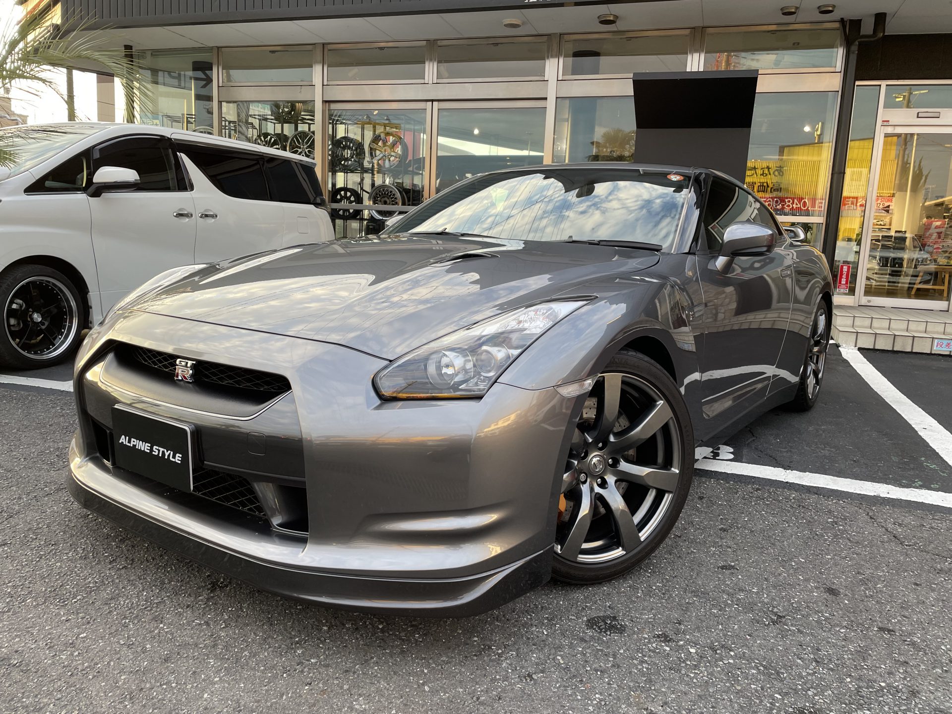 NISSAN GT-R PremiumEDITION