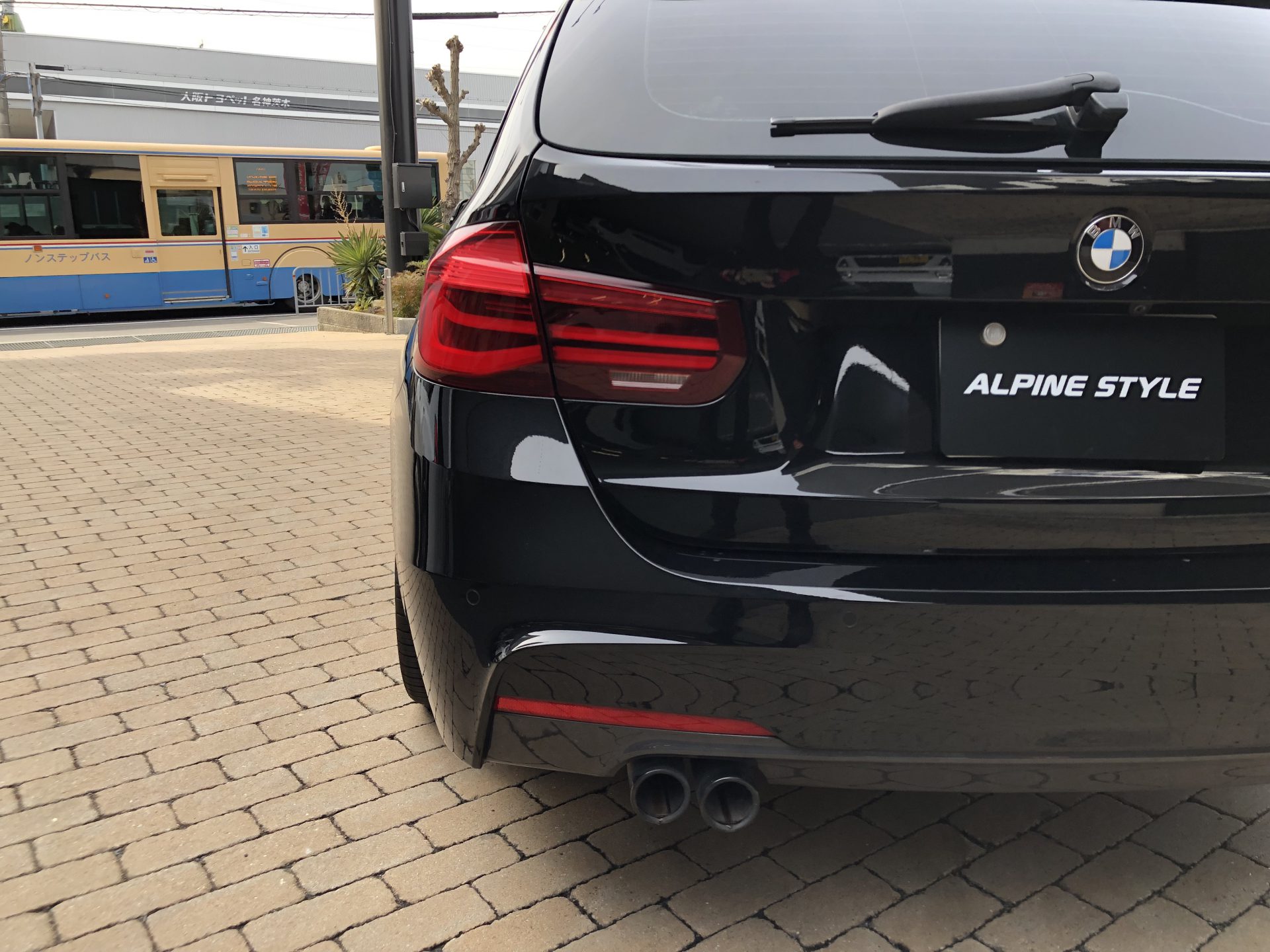 BMW 320d Touring M Sport 限定車「Edition Shadow」