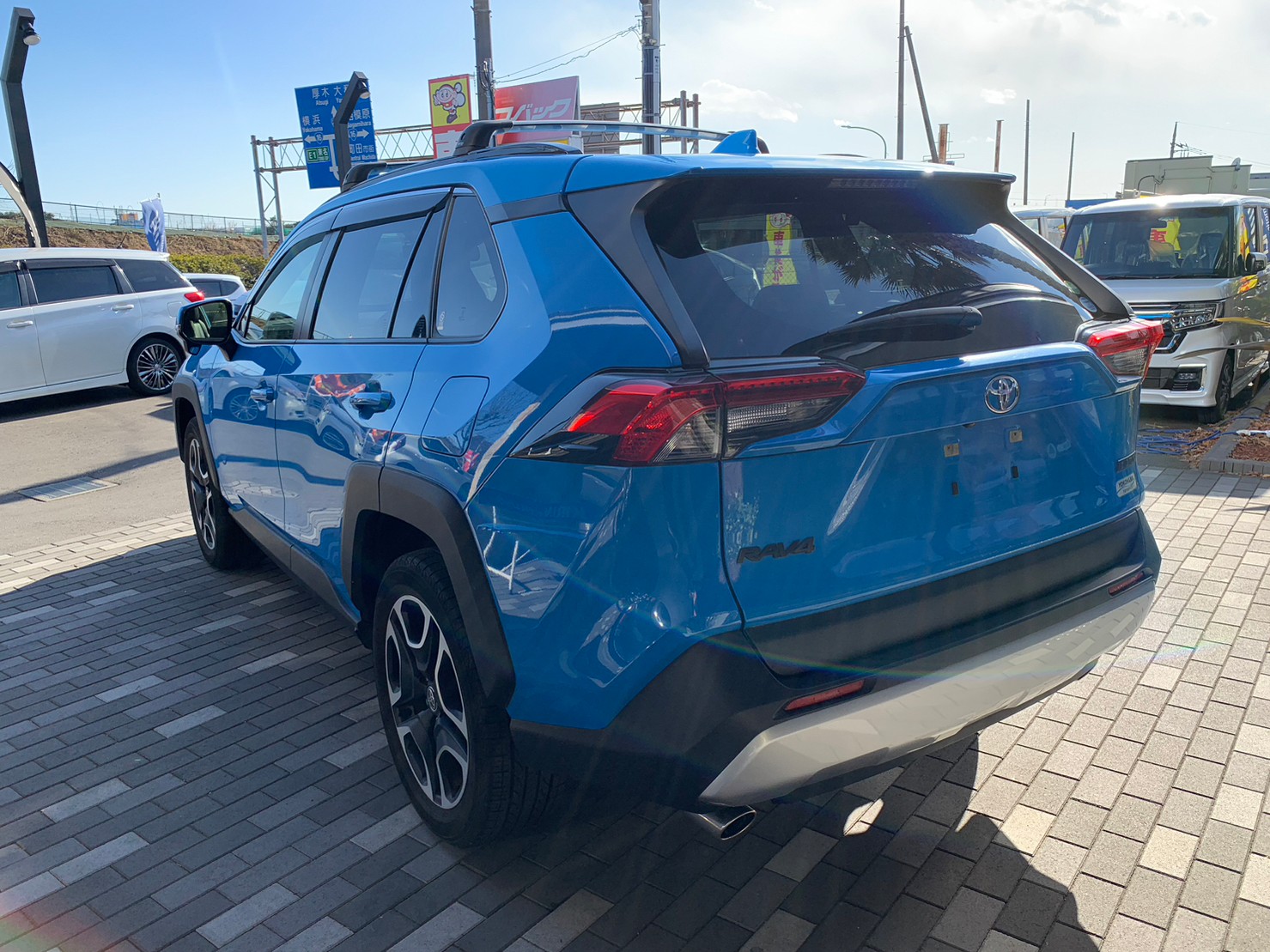 TOYOTA RAV4 adventure