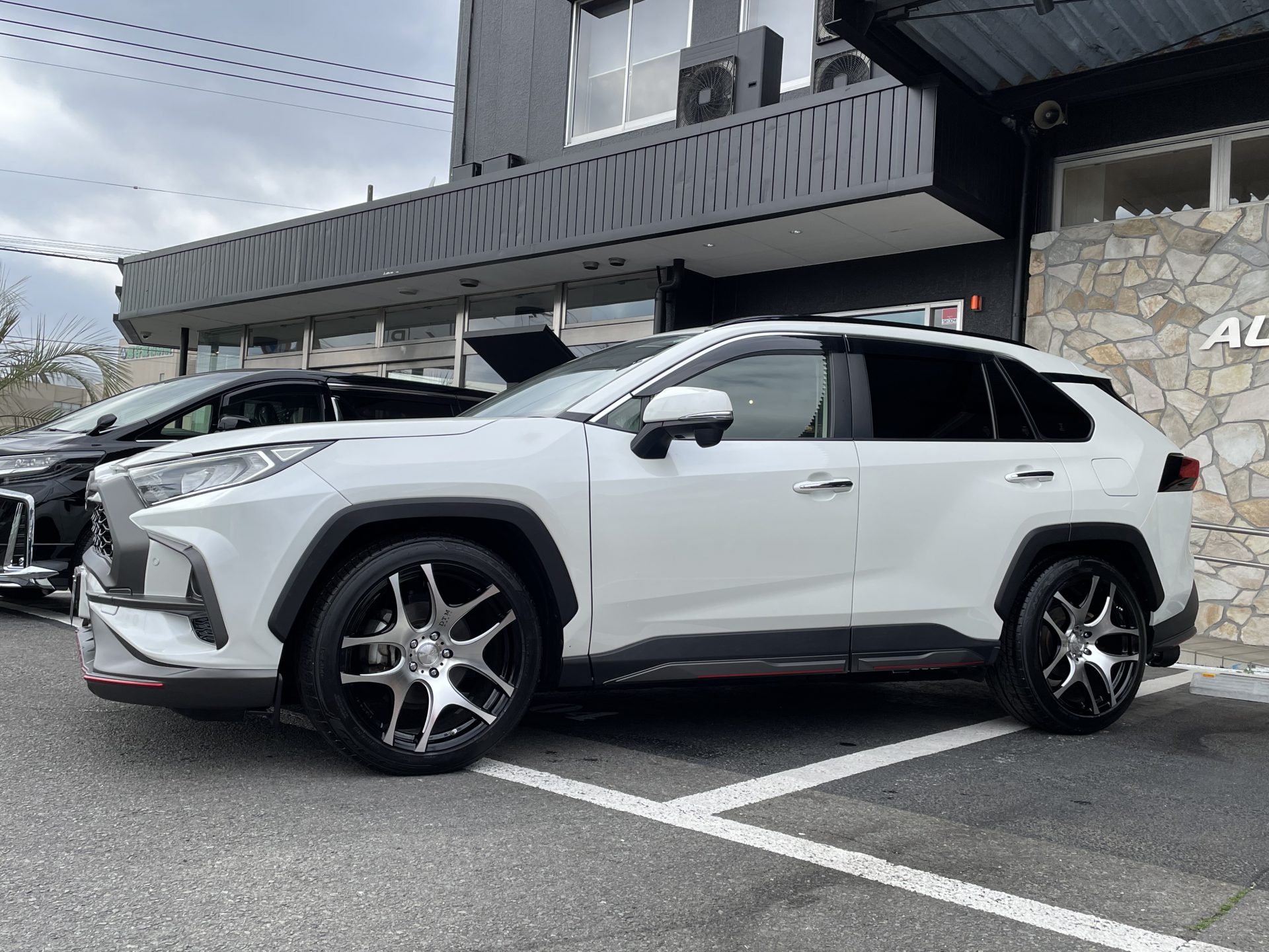 RAV4 G NEWSDESIGNcomplete
