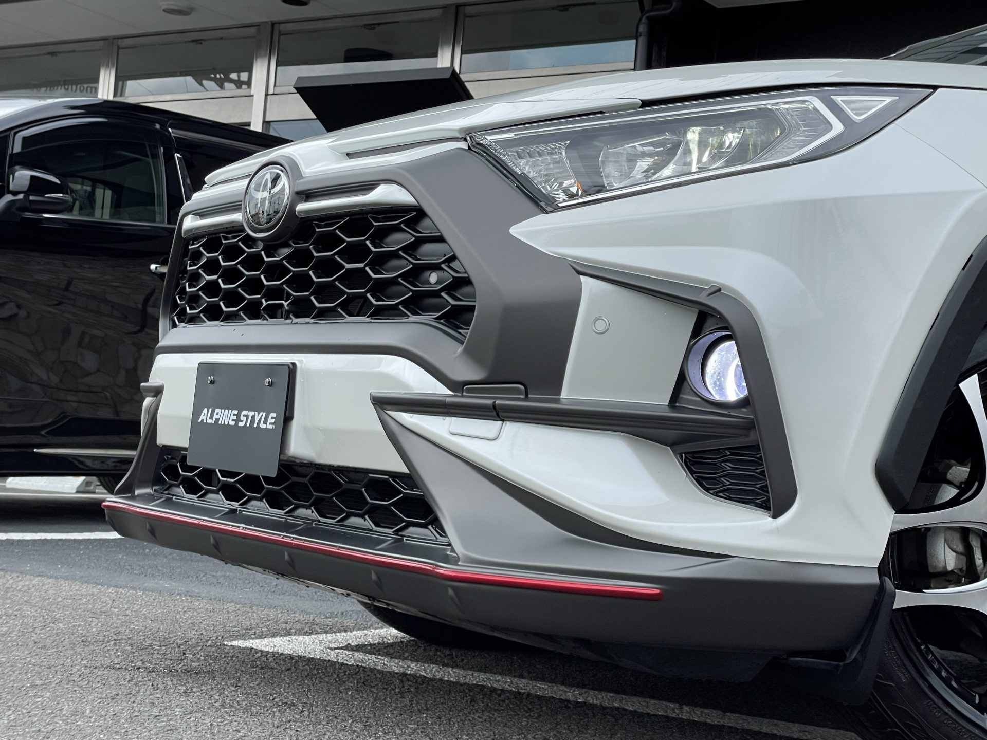 RAV4 G NEWSDESIGNcomplete