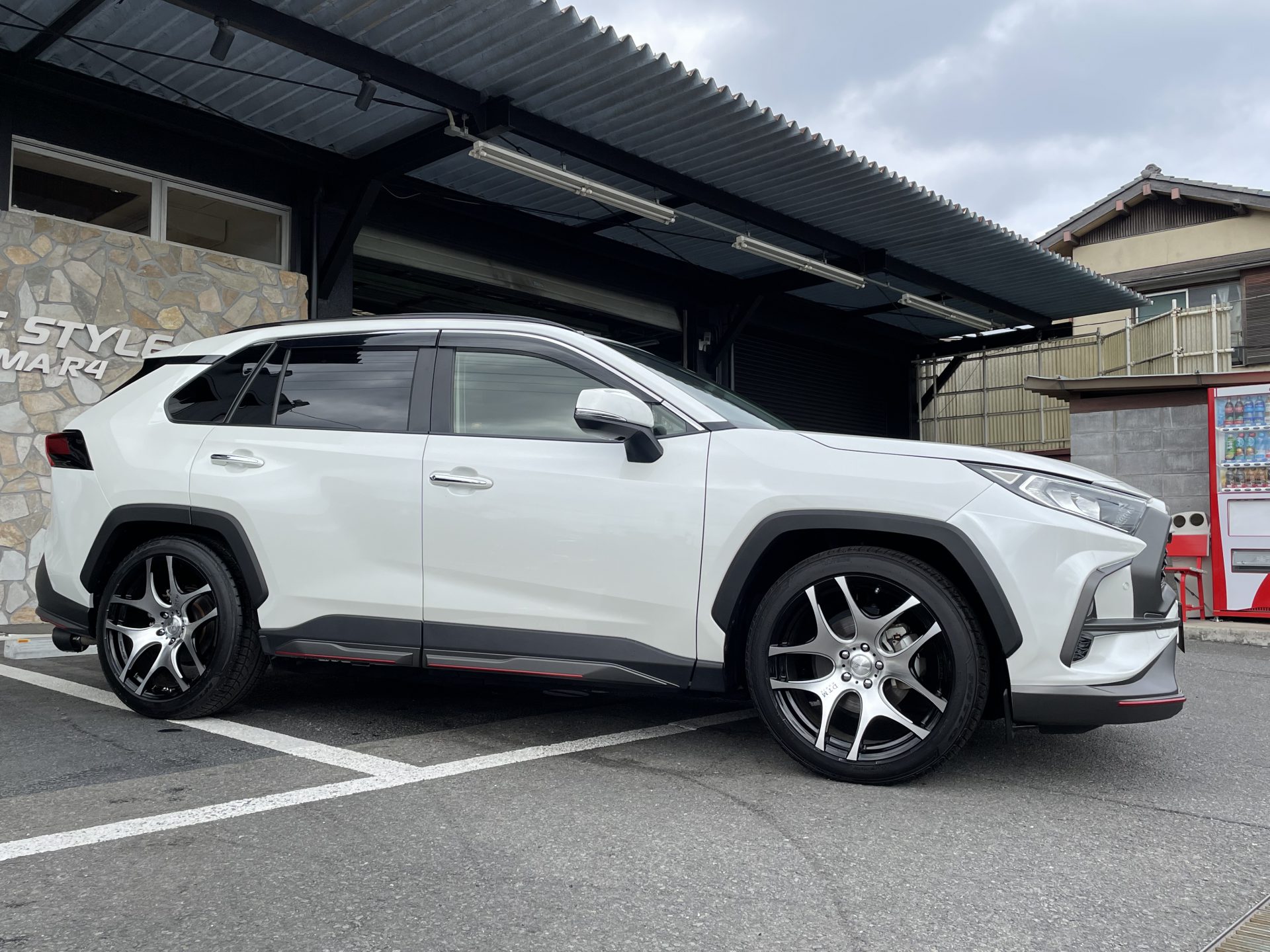 RAV4 G NEWSDESIGNcomplete