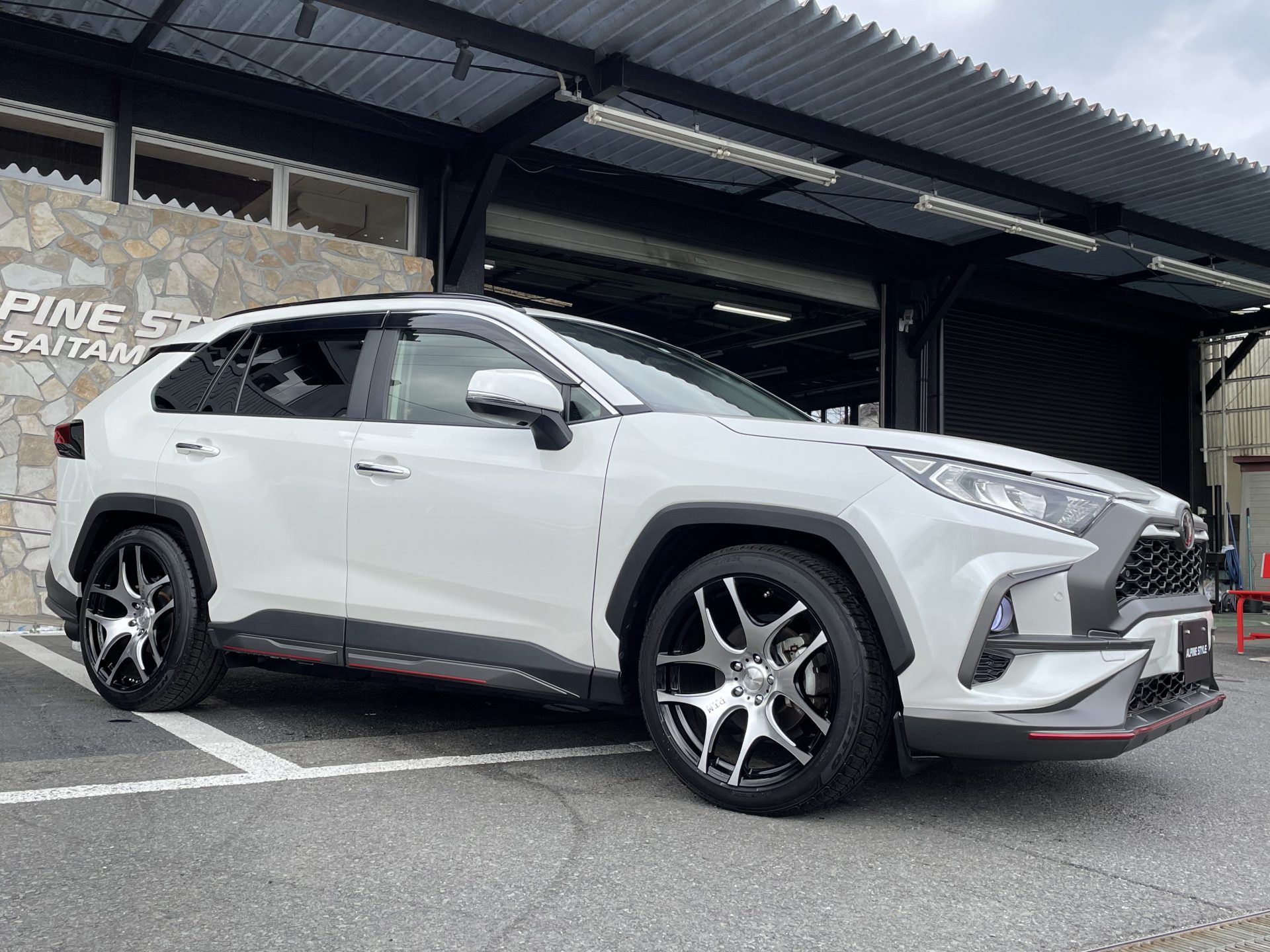 RAV4 G NEWSDESIGNcomplete