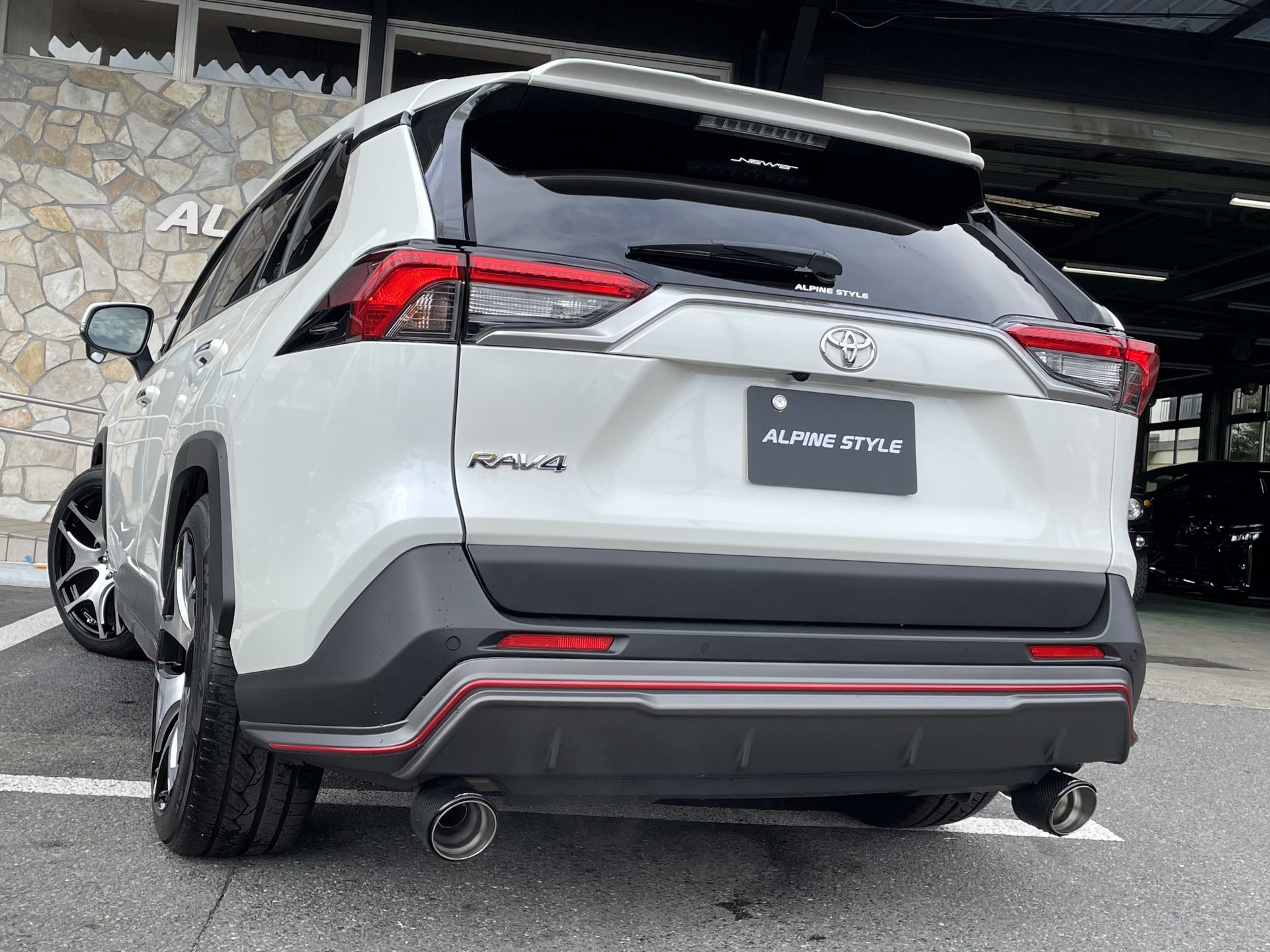 RAV4 G NEWSDESIGNcomplete