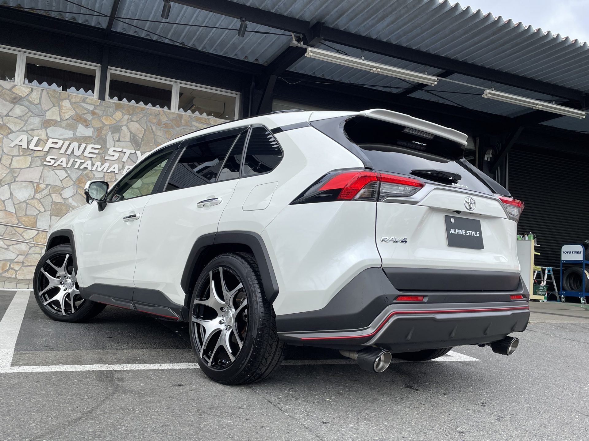 RAV4 G NEWSDESIGNcomplete