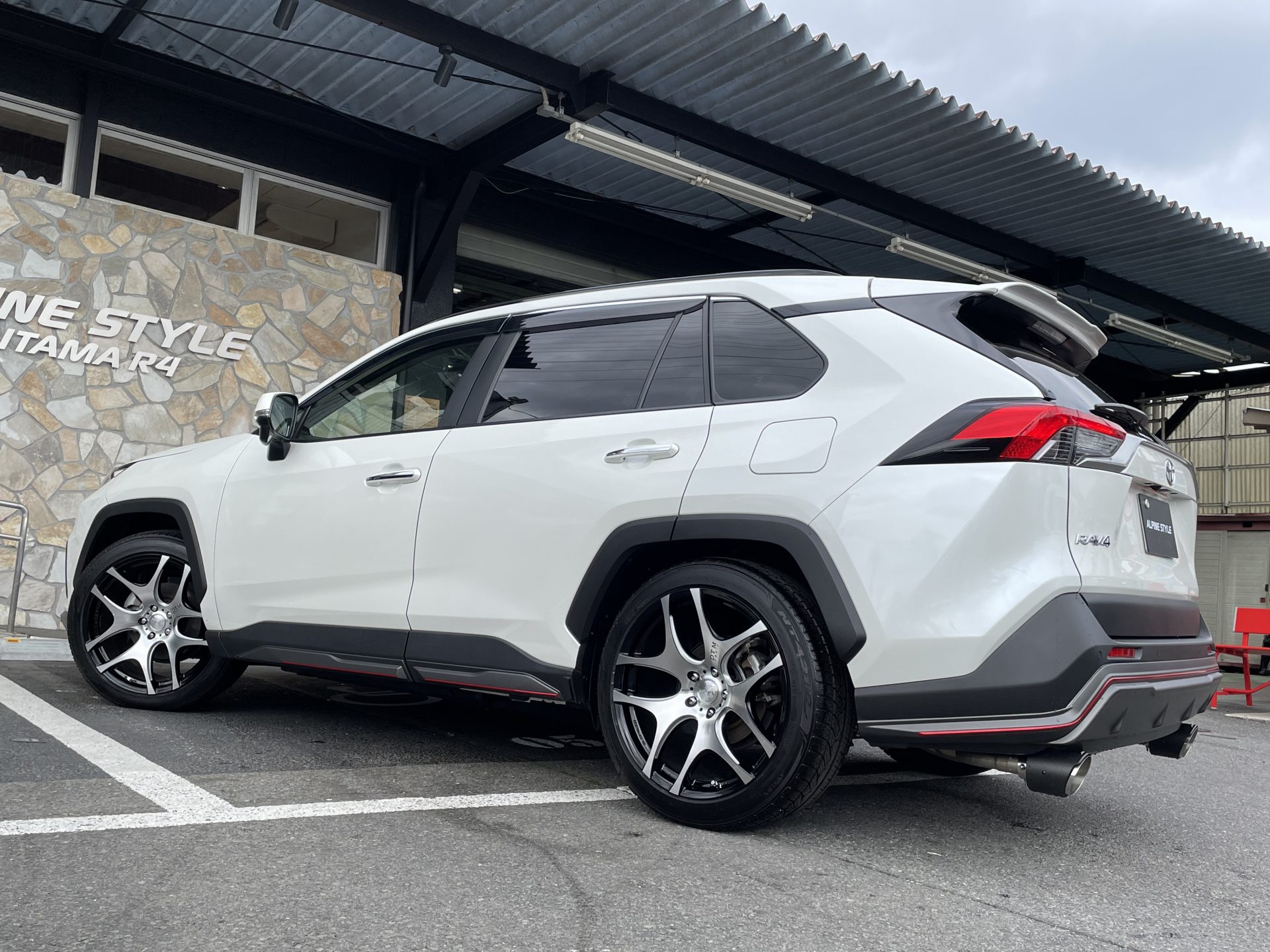 RAV4 G NEWSDESIGNcomplete
