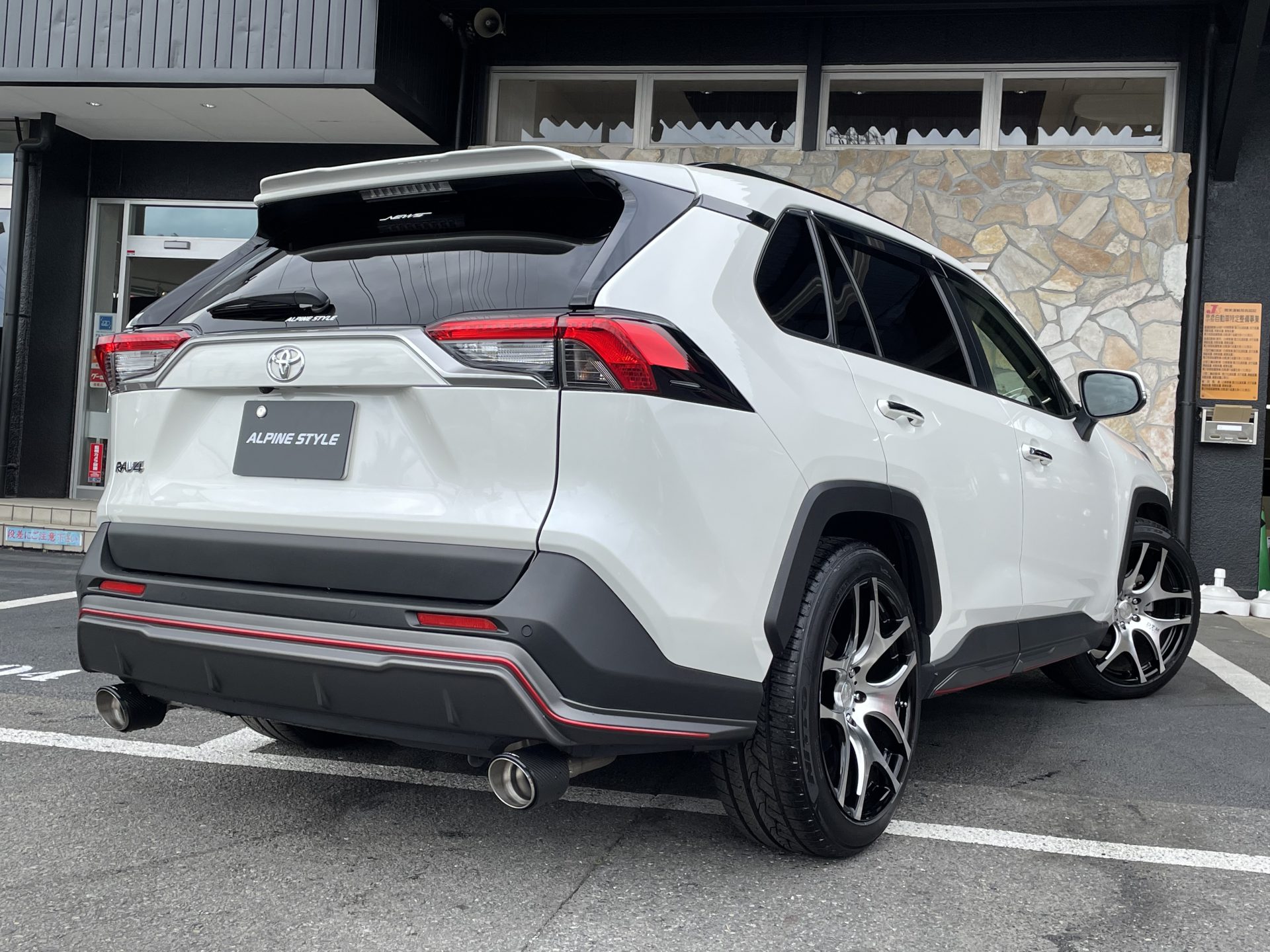 RAV4 G NEWSDESIGNcomplete