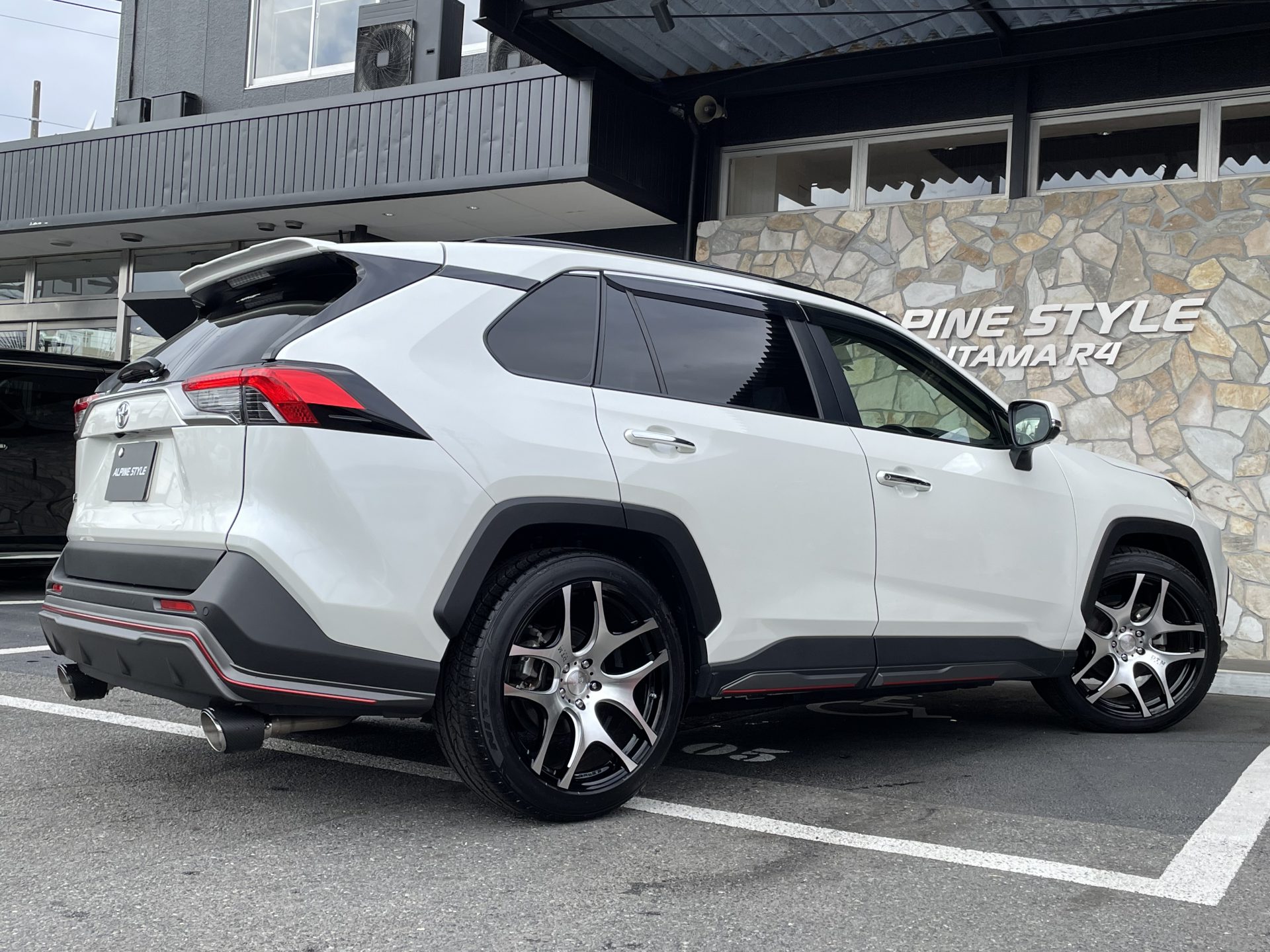 RAV4 G NEWSDESIGNcomplete