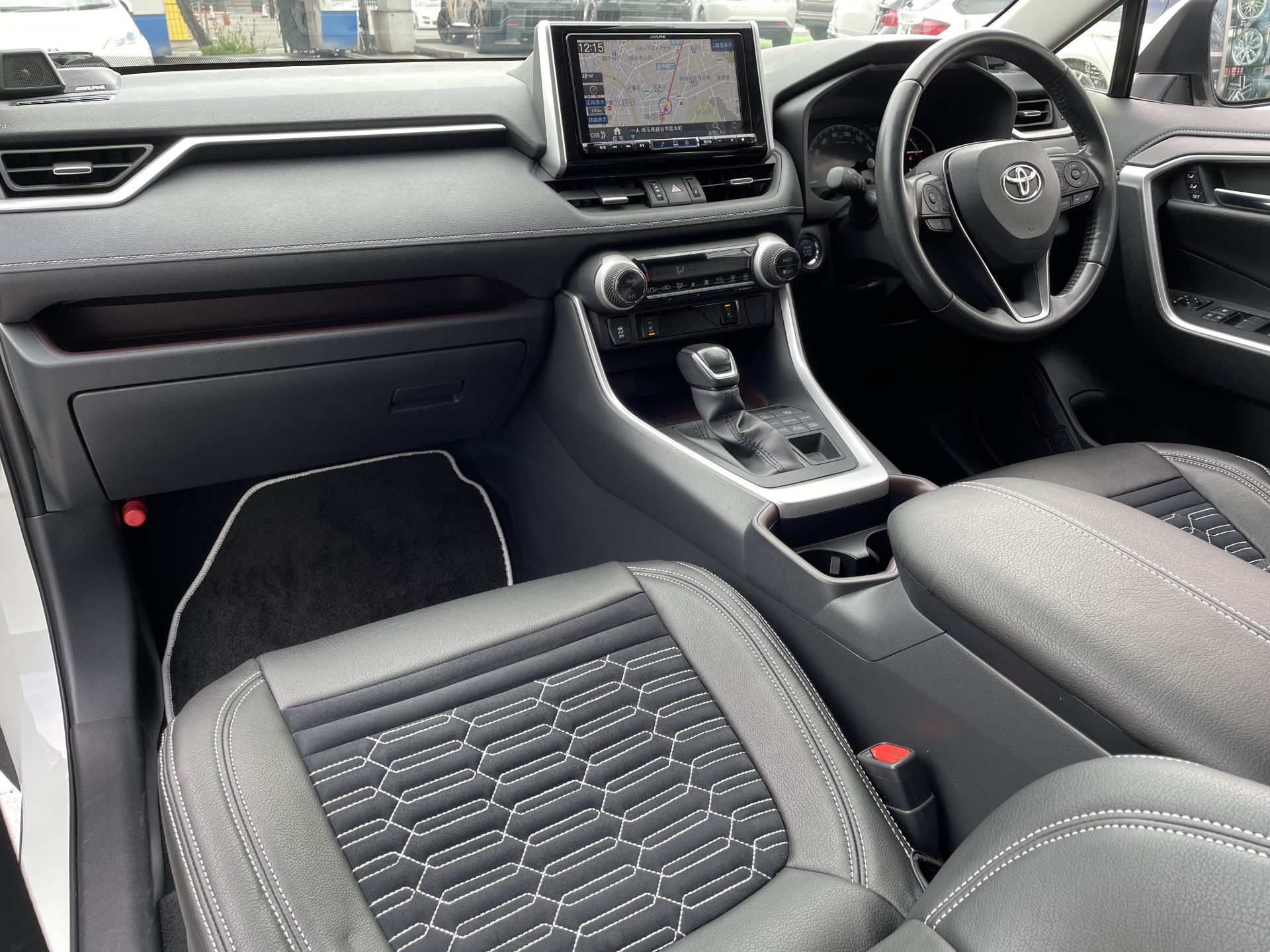 RAV4 G NEWSDESIGNcomplete