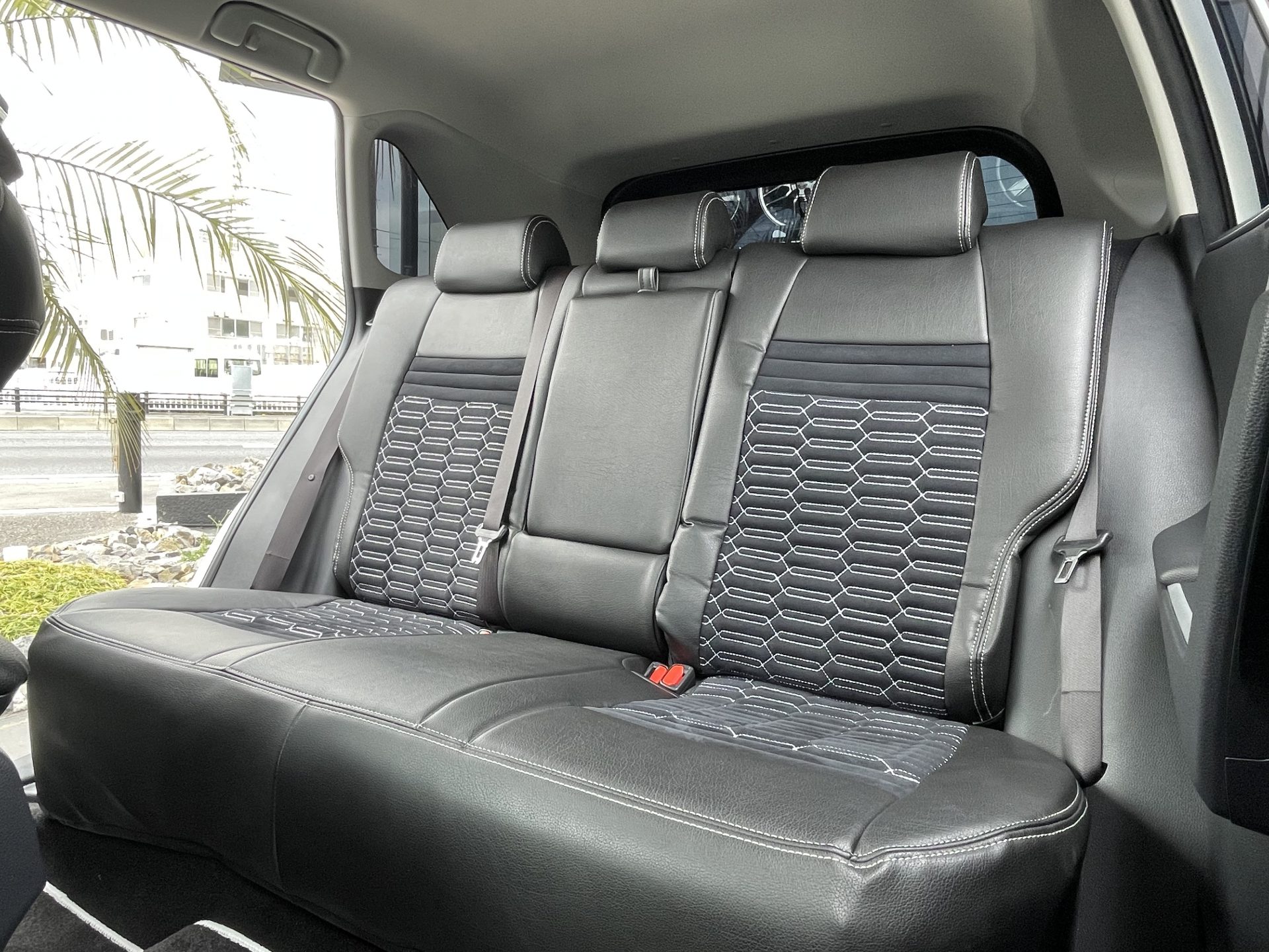 RAV4 G NEWSDESIGNcomplete