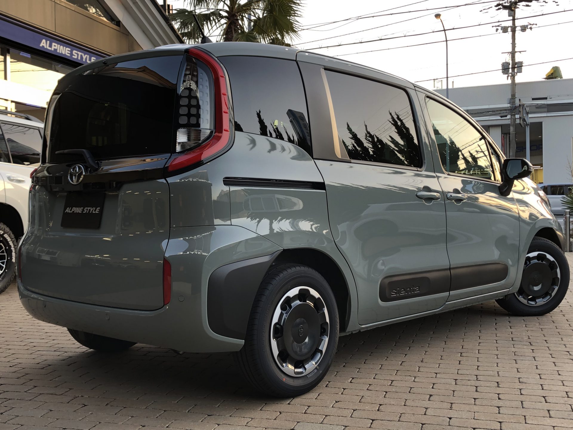 トヨタ シエンタ  Z 5人乗り