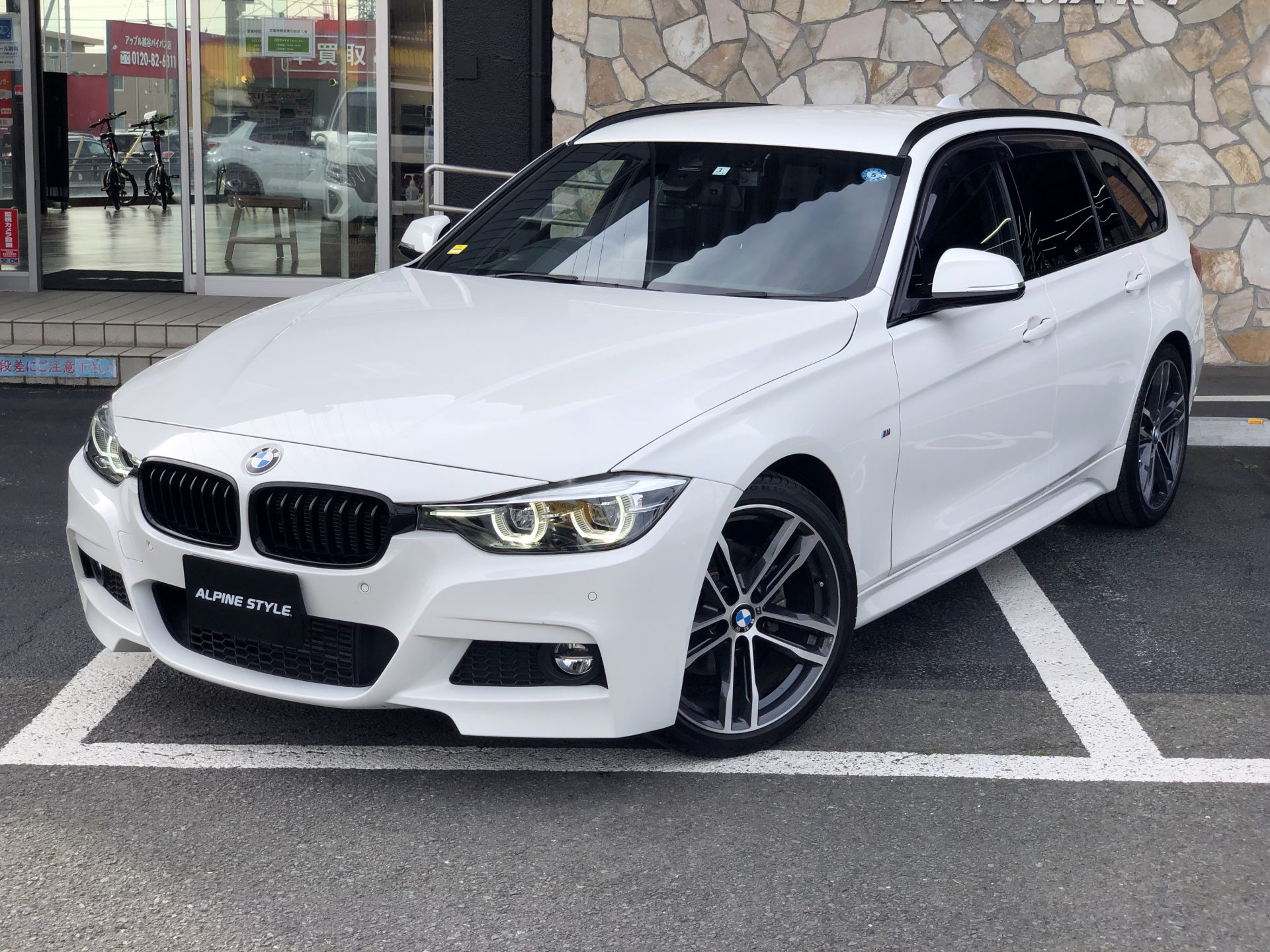 BMW 318iTouringMsport EDITION SHADOW