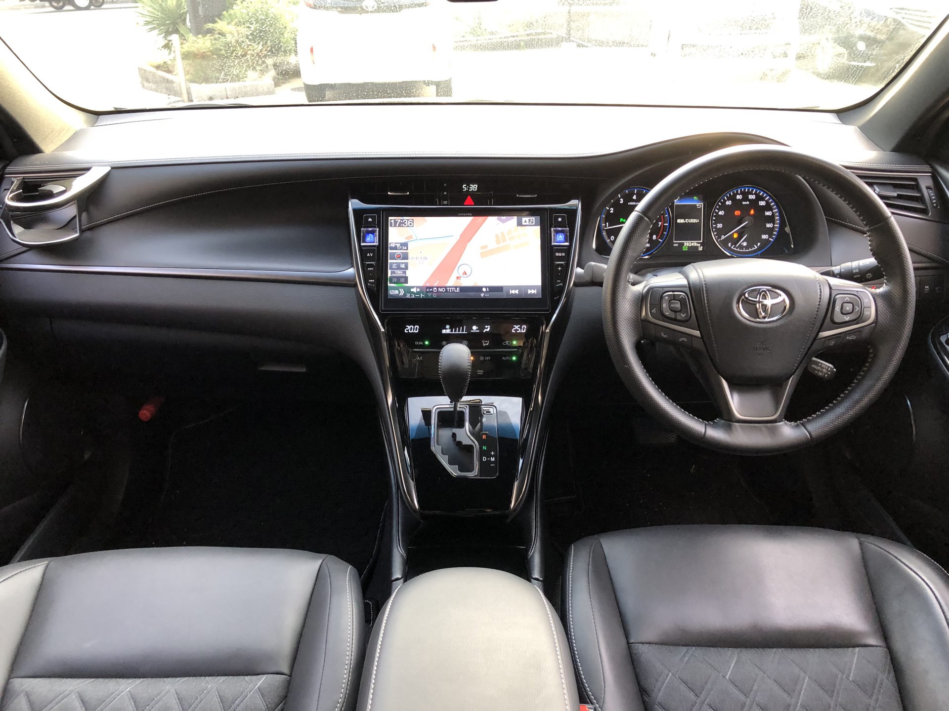 TOYOTA HARRIER 2.0プレミアム スタイル ノアール