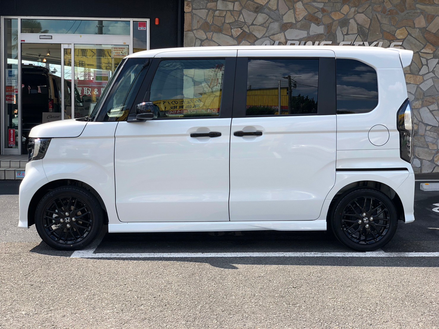 N-BOX CUSTOM Lturbo STYLE+Black