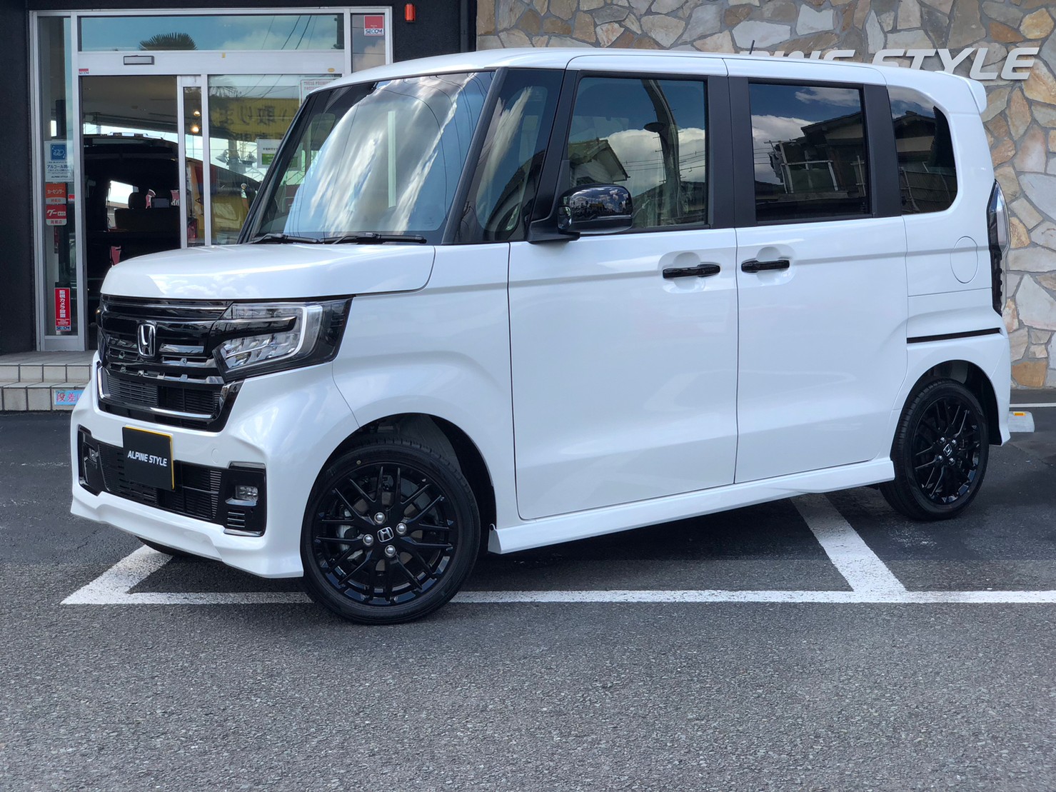 N-BOX CUSTOM Lturbo STYLE+Black