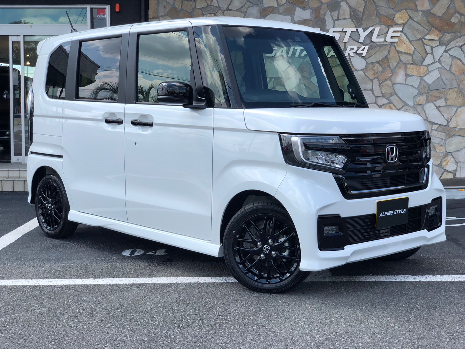 N-BOX CUSTOM Lturbo STYLE+Black