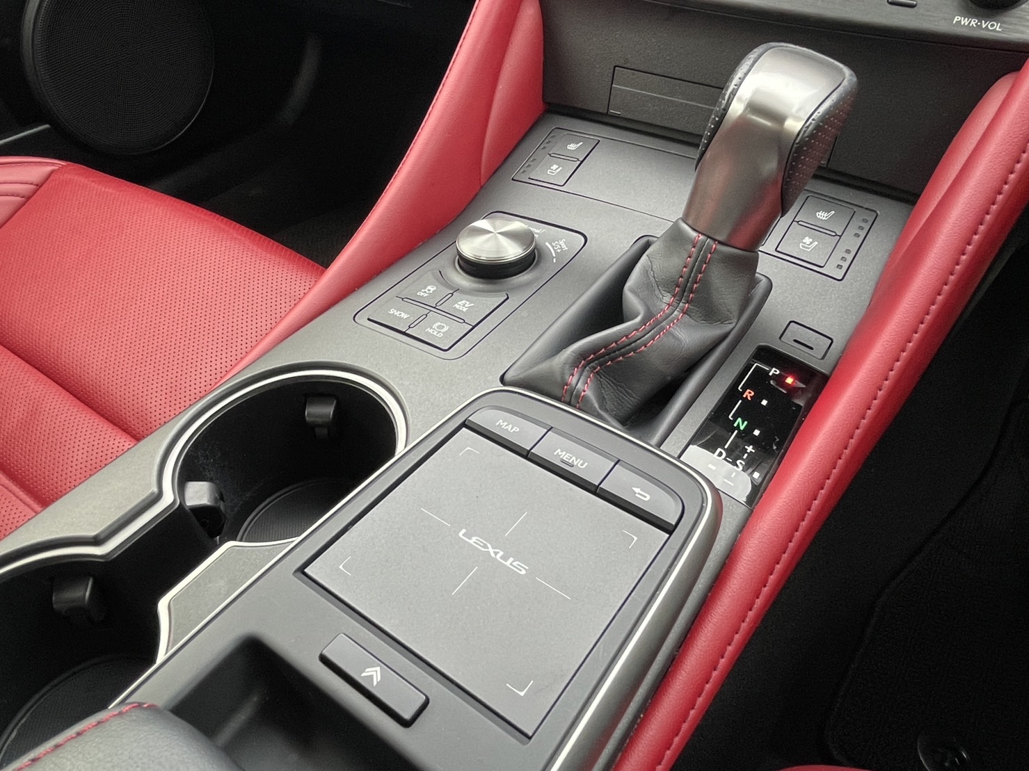 LEXUS RC300ｈFsports
