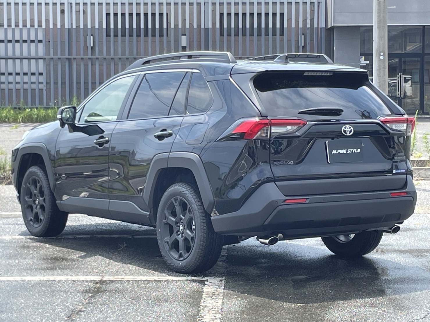 トヨタ RAV4 ADVENTURE ”OFFROAD PACKAGE２”