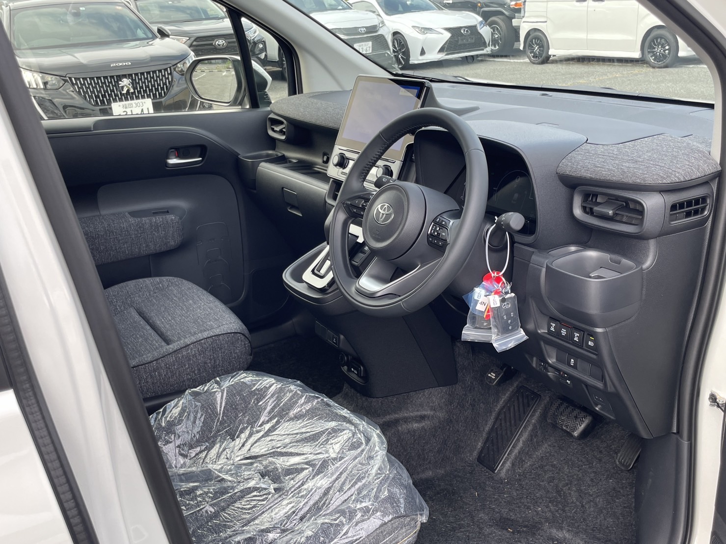 トヨタ シエンタ ハイブリッドZ FF 7人乗