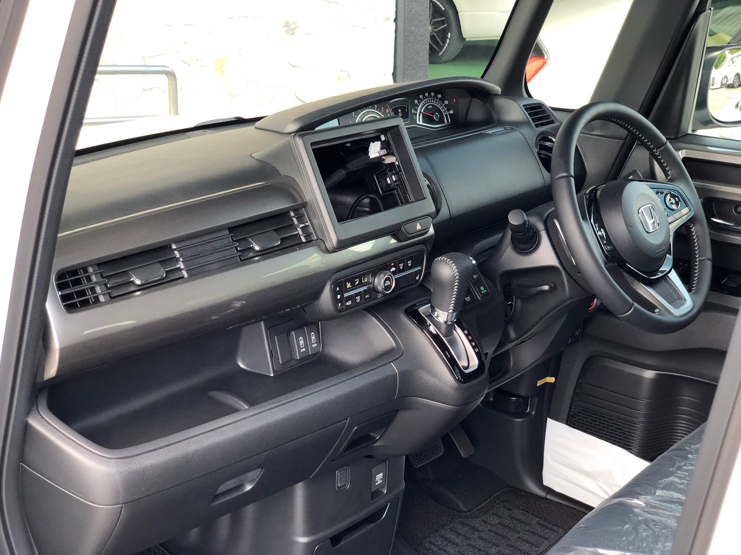 N-BOX CUSTOM Lturbo STYLE+Black