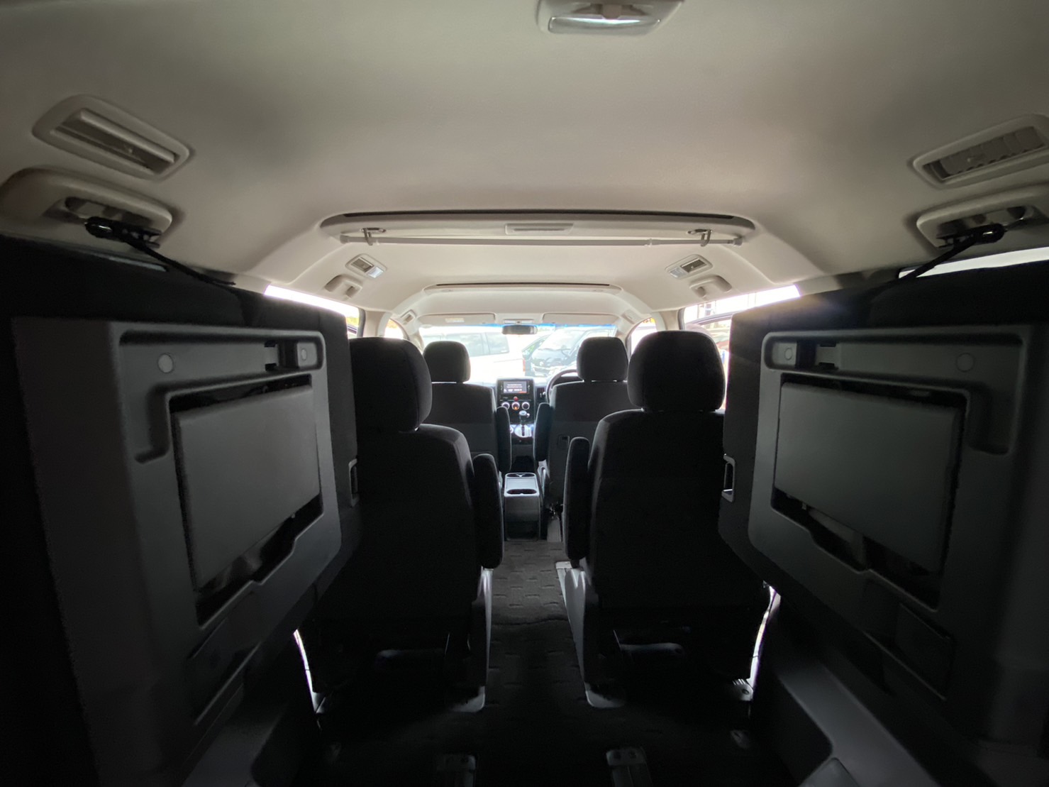MITSUBISHI デリカD5 2.2DT Dパワーパッケージ 4WD