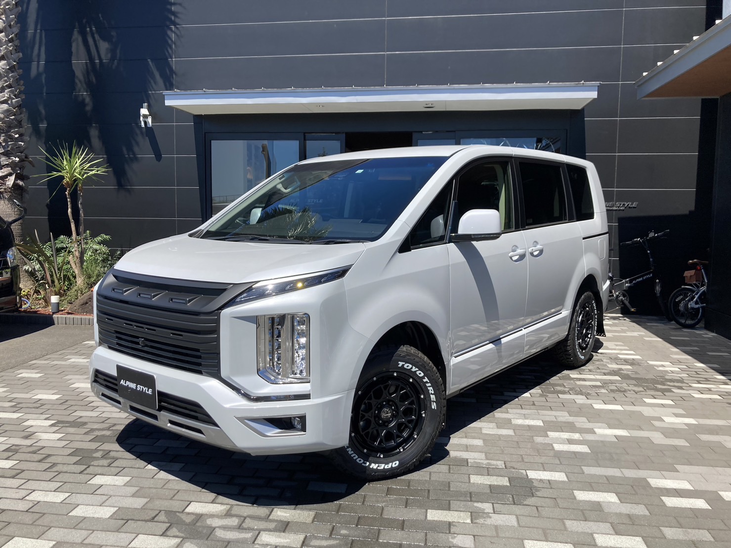 MITSUBISHI デリカD52.2DT Gパワーパッケージ 4WD