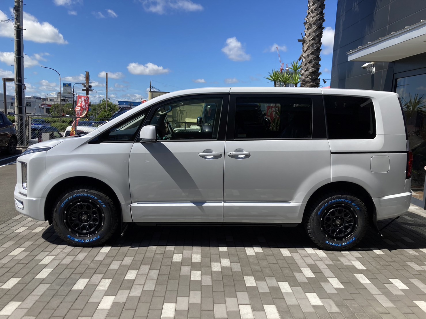 MITSUBISHI デリカD52.2DT Gパワーパッケージ 4WD