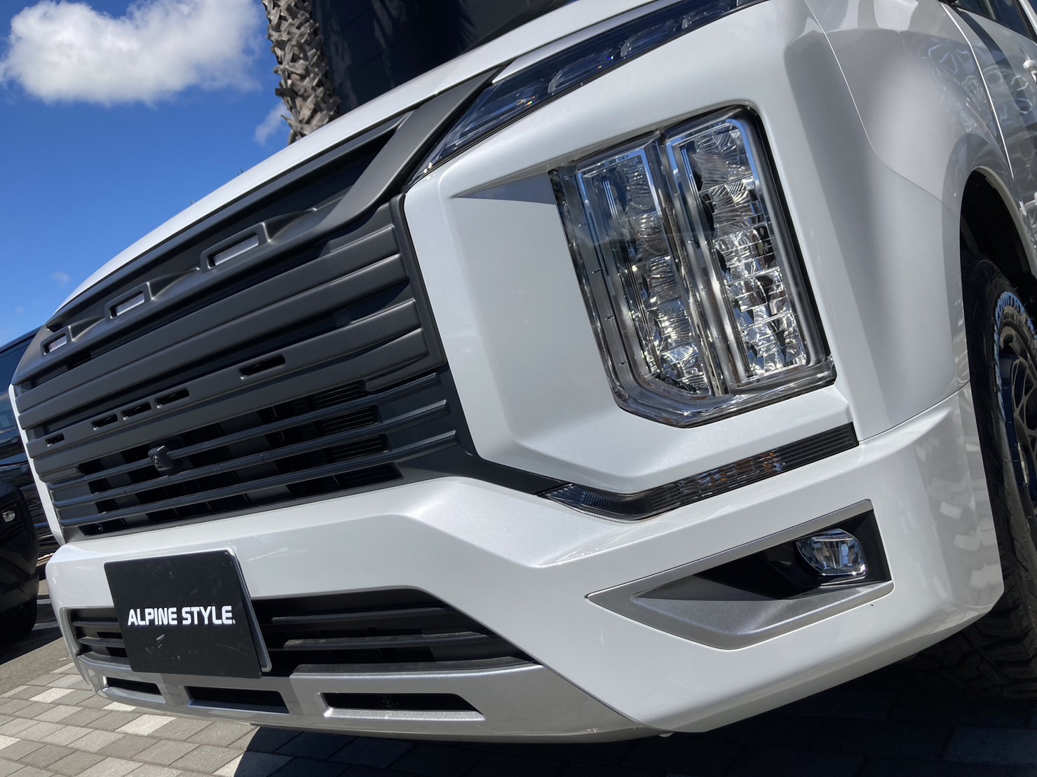 MITSUBISHI デリカD52.2DT Gパワーパッケージ 4WD