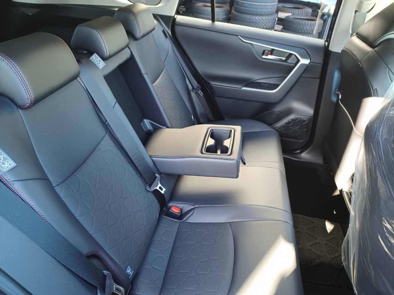 TOYOTA RAV4 アドベンチャー　オフロードパッケージⅡ 安心安全パッケージ
