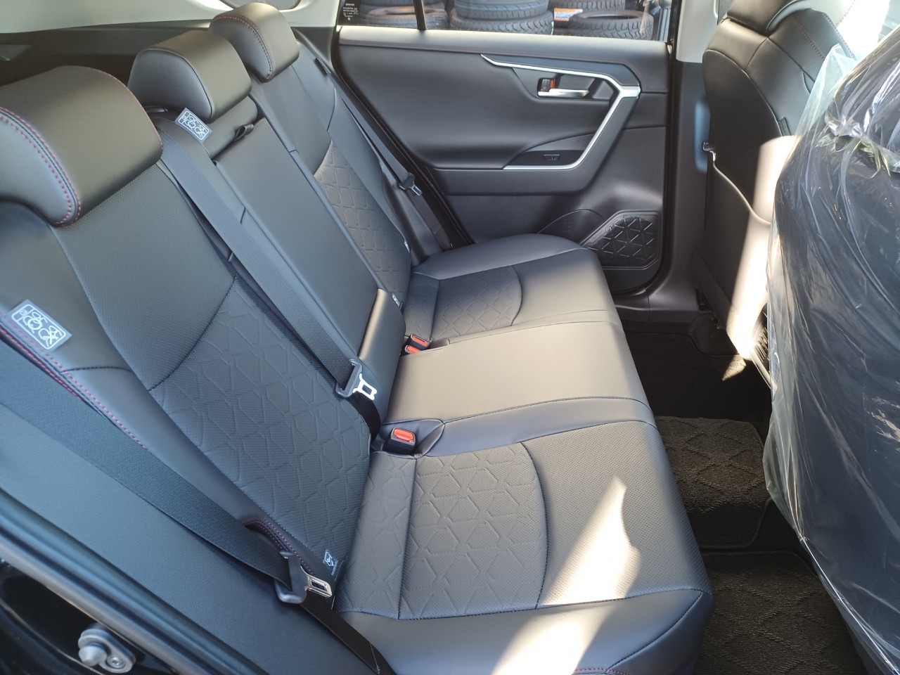 TOYOTA RAV4 アドベンチャー　オフロードパッケージⅡ 安心安全パッケージ
