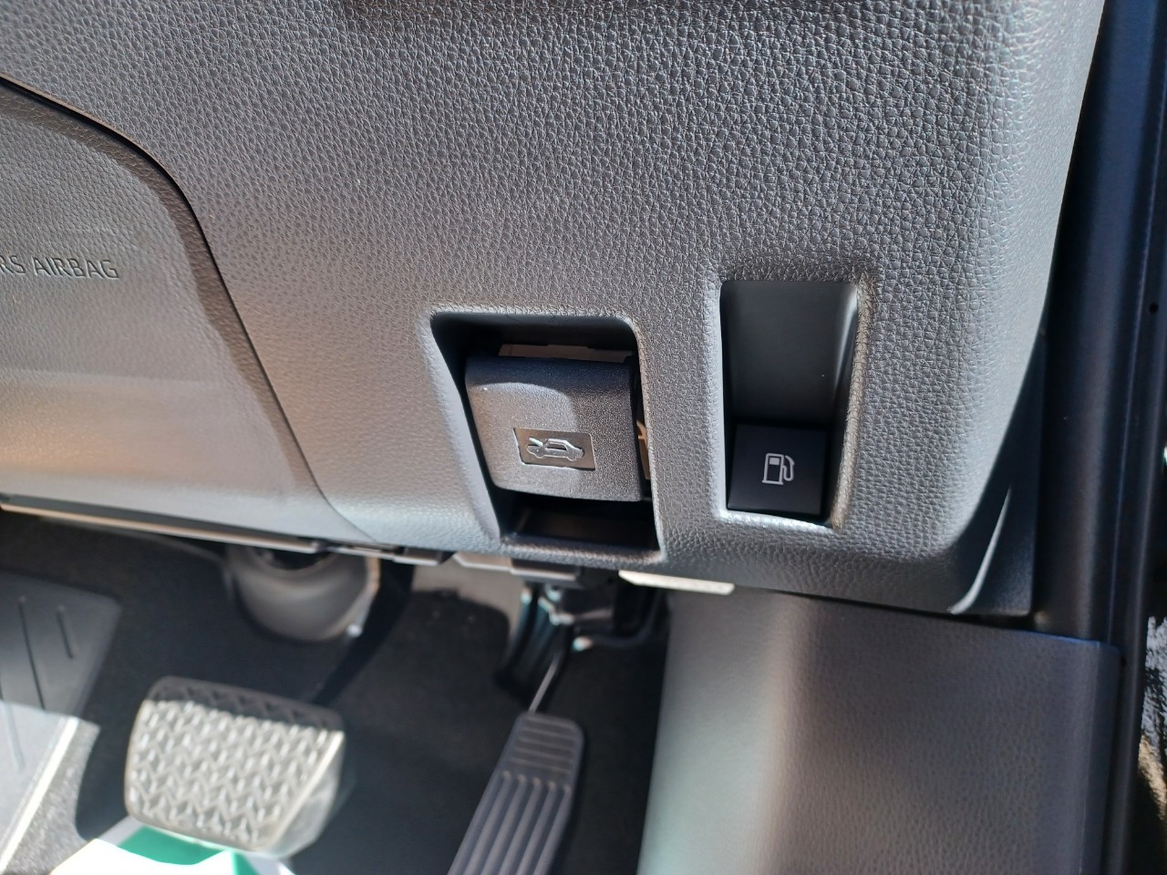 TOYOTA RAV4 アドベンチャー　オフロードパッケージⅡ 安心安全パッケージ