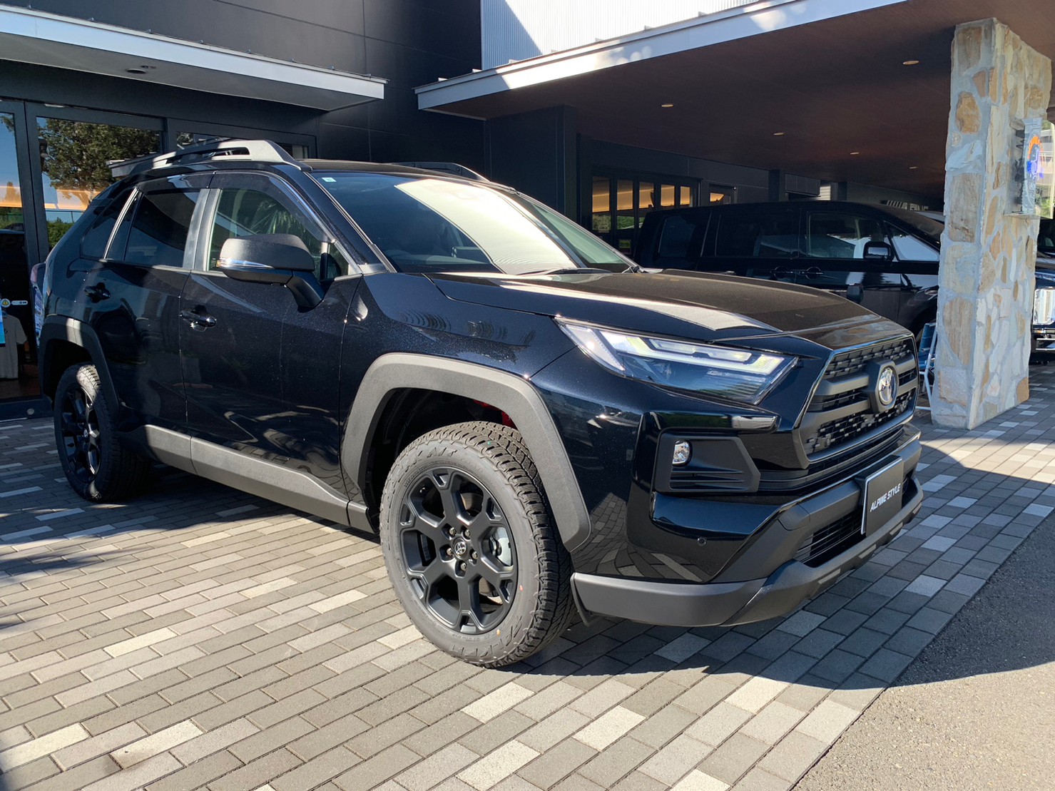 TOYOTA RAV4 アドベンチャー　オフロードパッケージⅡ 安心安全パッケージ