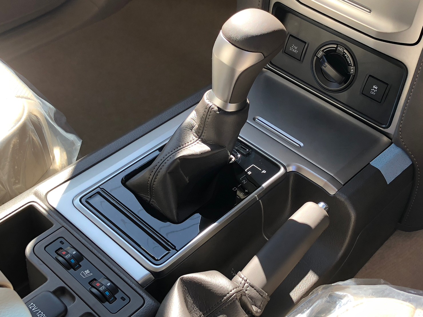 ランドクルーザープラド　TXーL　PKG　マットブラックエディション