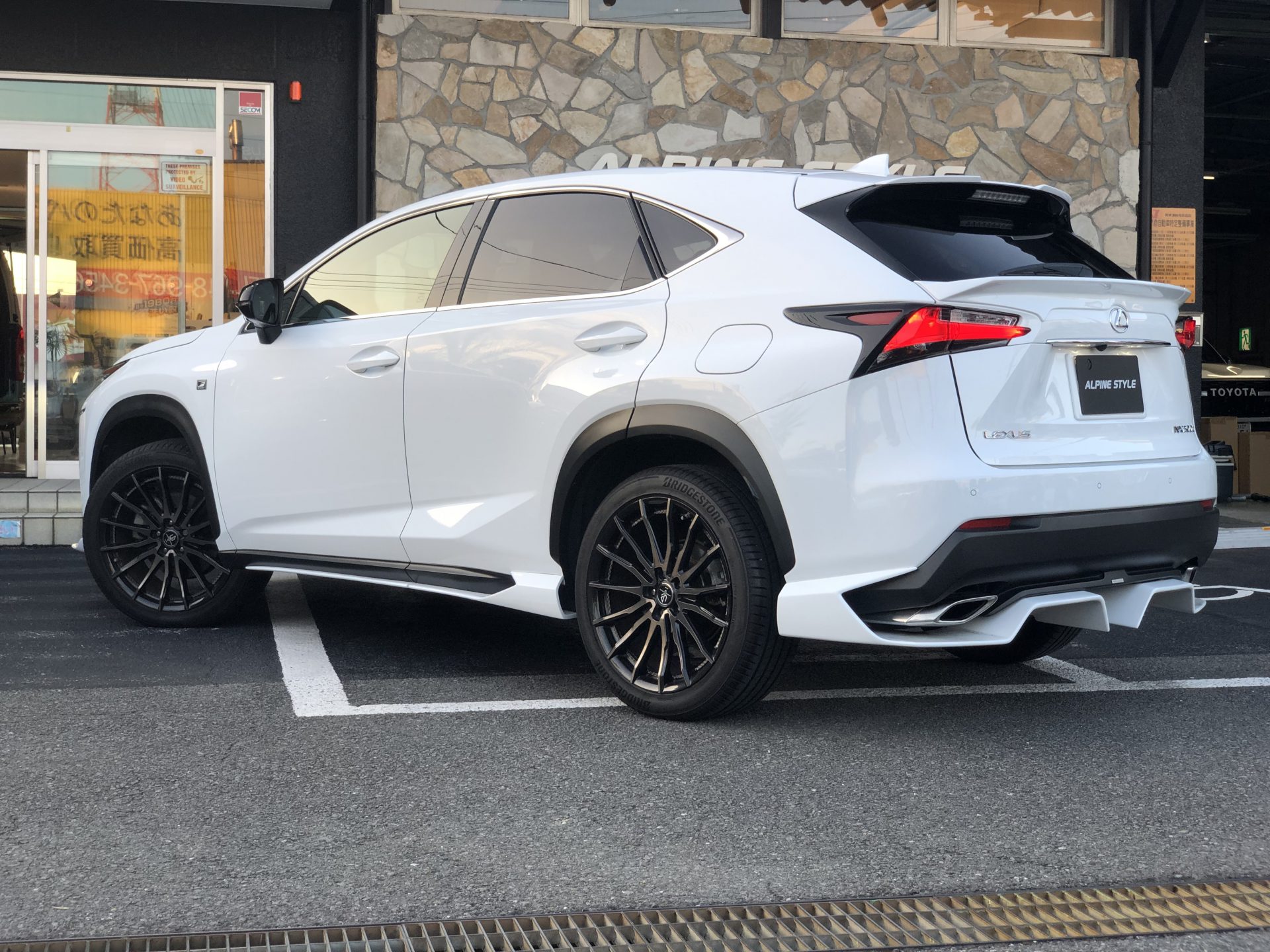 LEXUS NX ２００ｔＦスポーツ