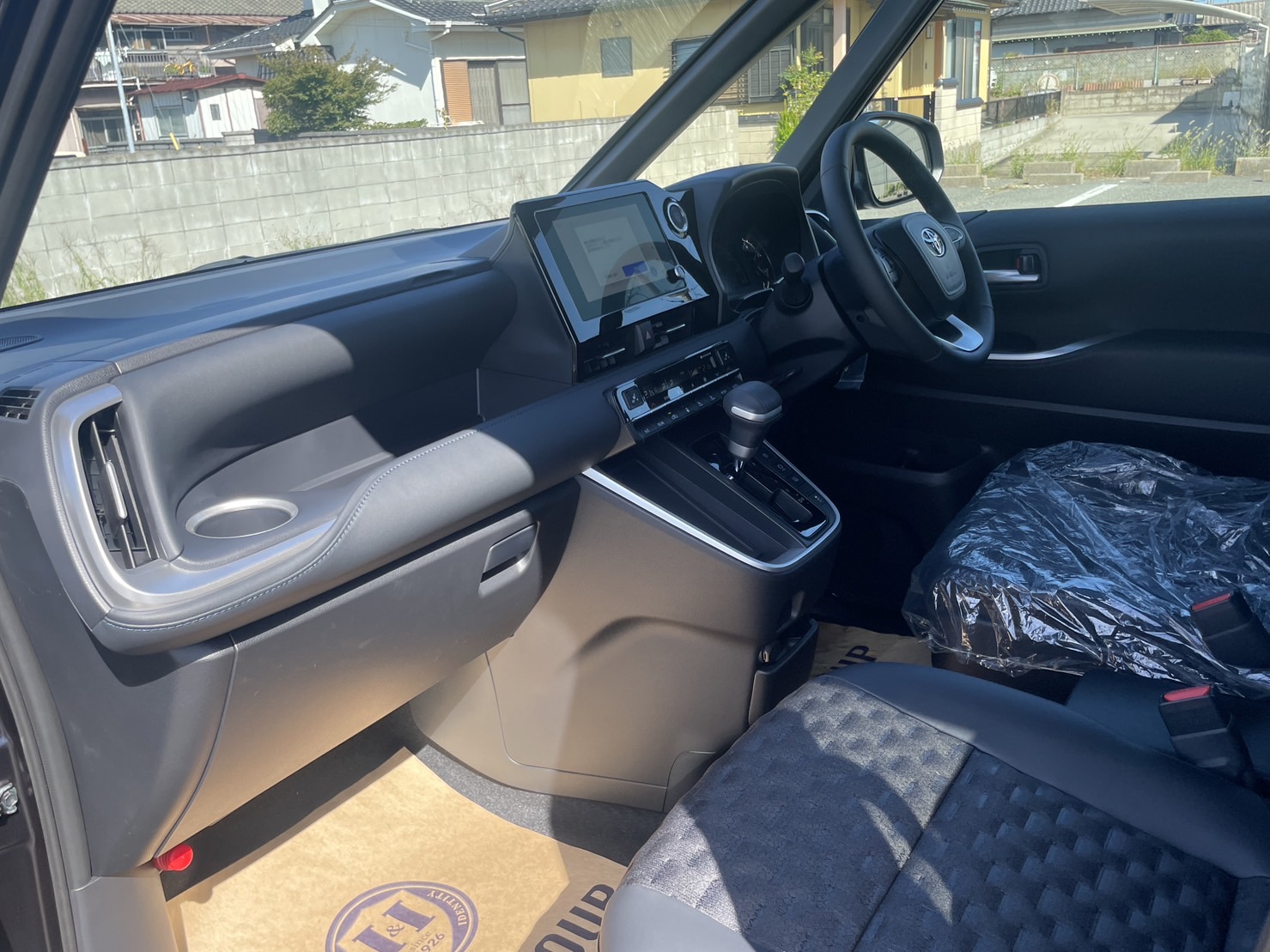 トヨタ ヴォクシー 90系  2.0S-Z