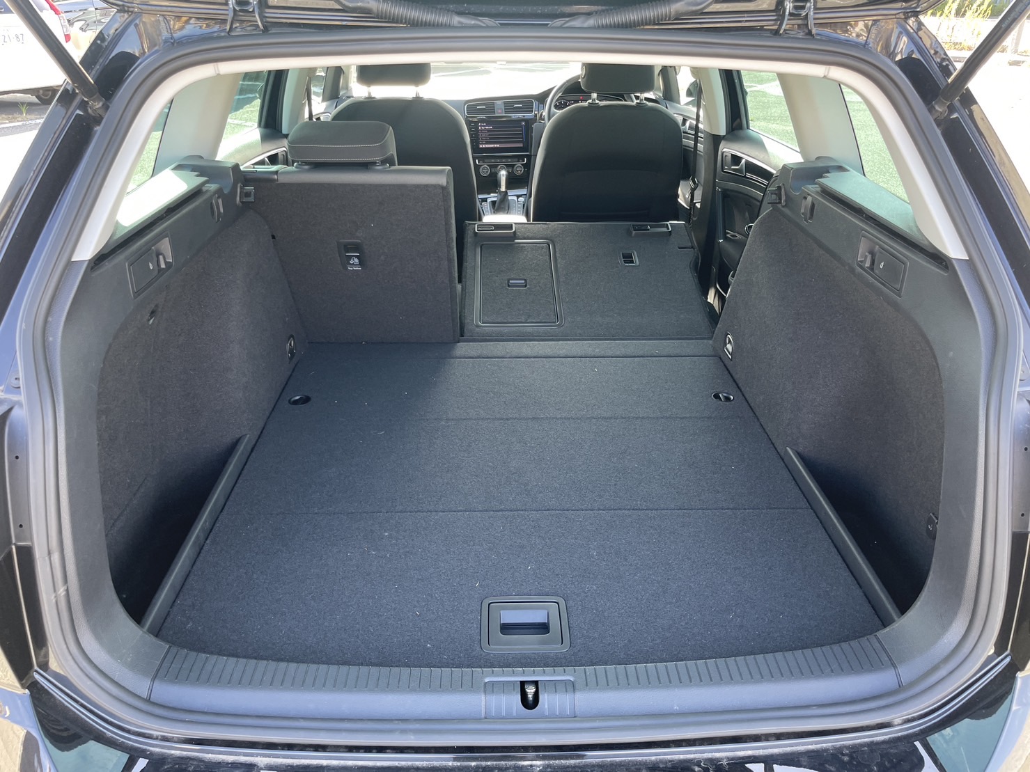 VWゴルフ ヴァリアントTSIハイライン テックED