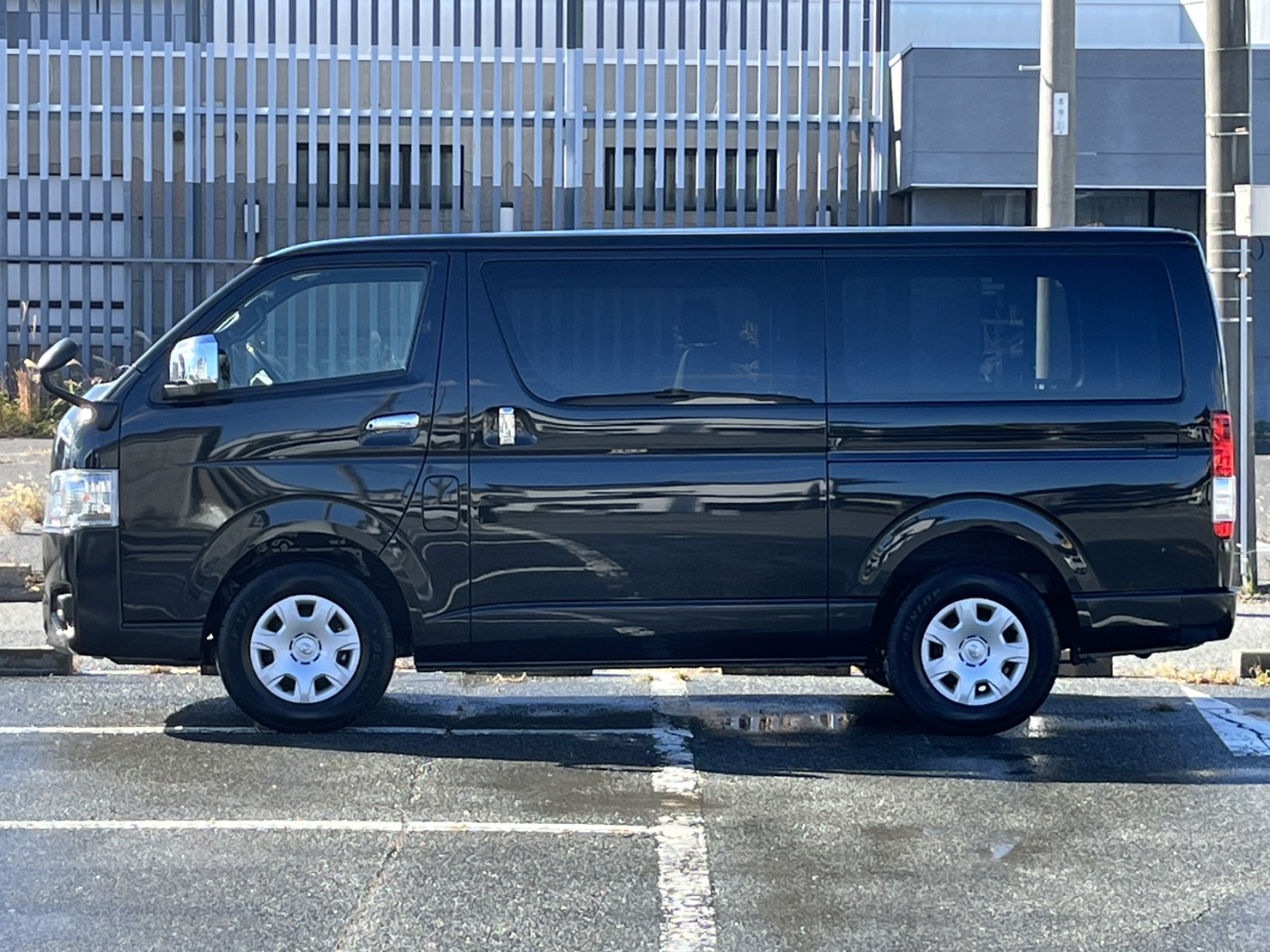 トヨタ ハイエースバン 2.0SuperGL DARK PRIMEⅡ 2WD